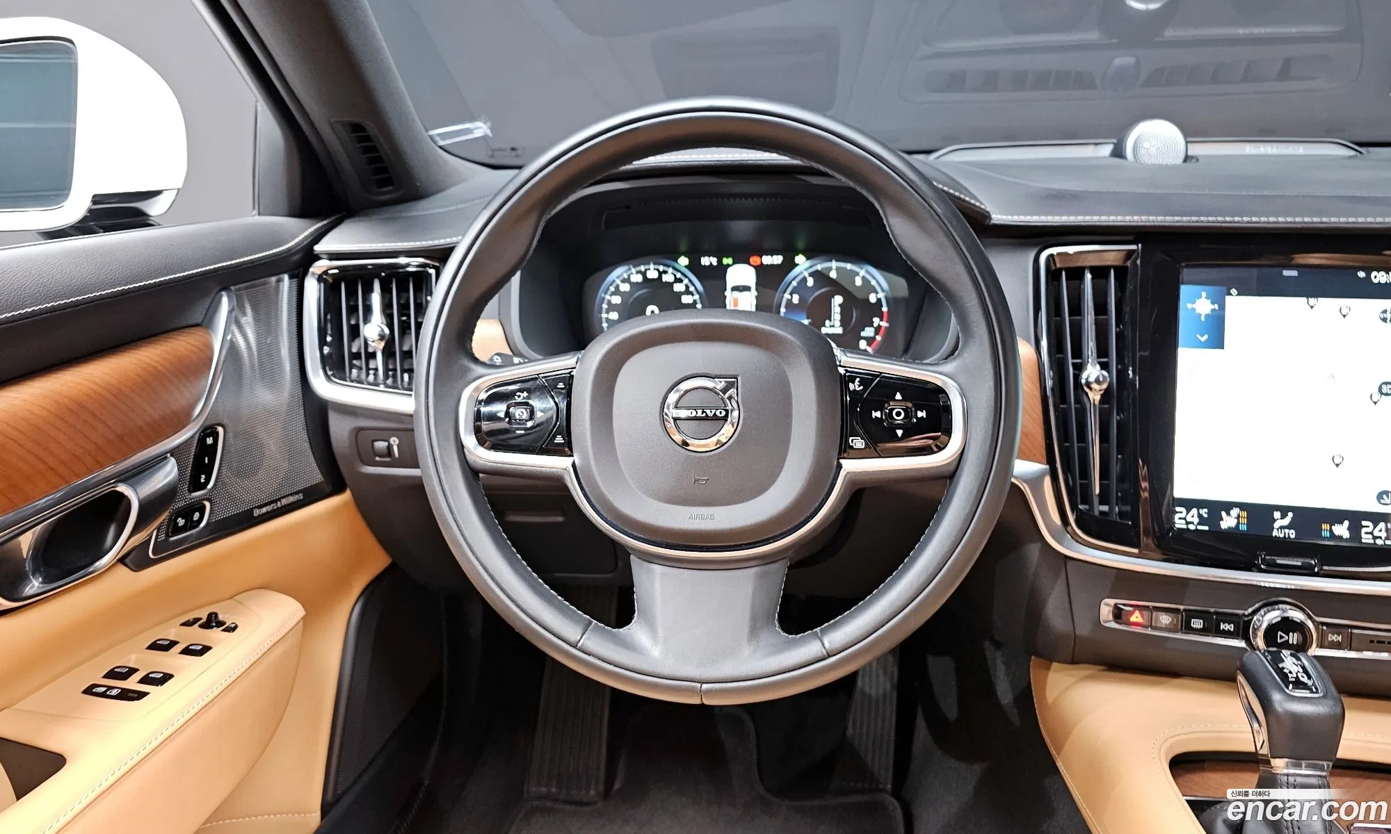 Volvo S90 2019 — 2