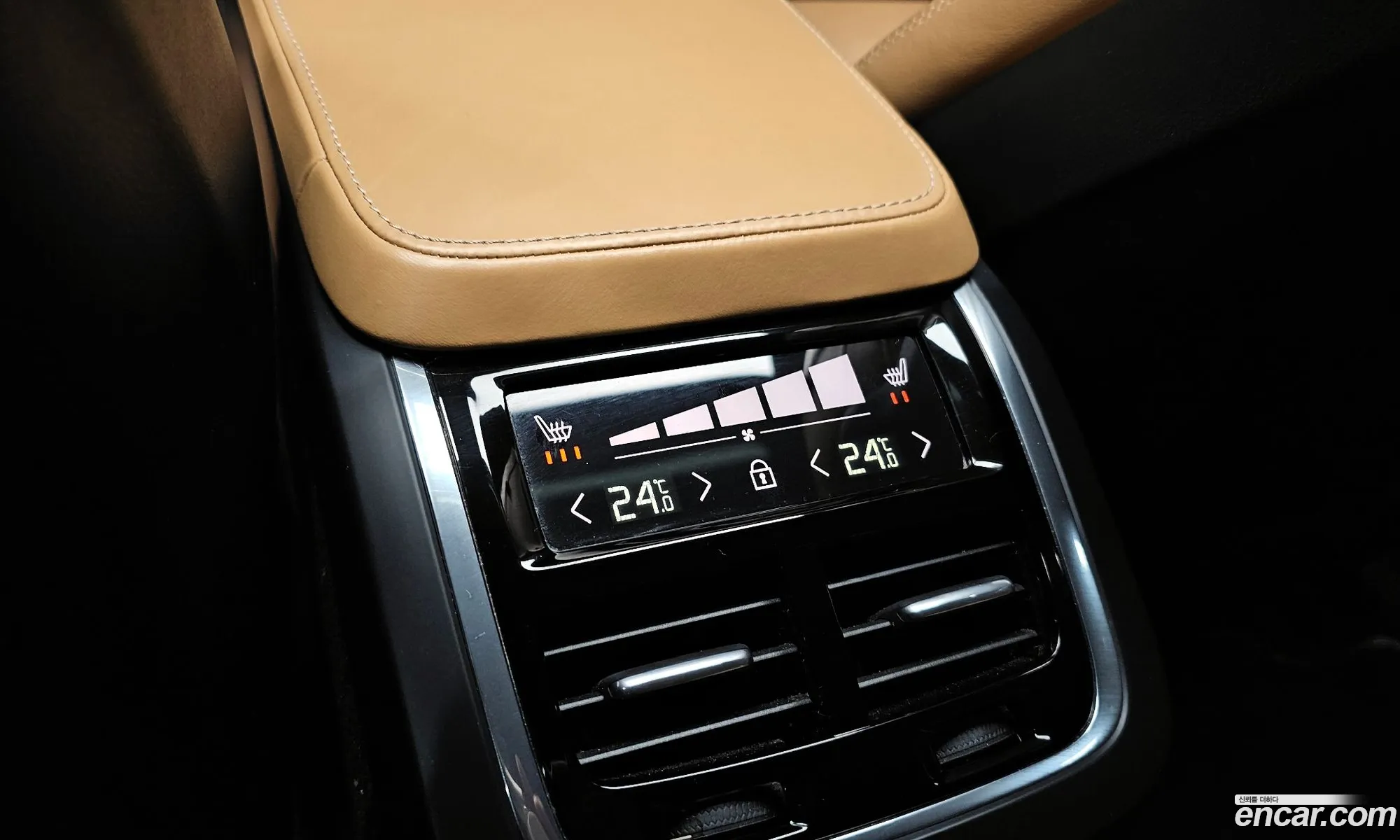 Volvo S90 2019 — 12