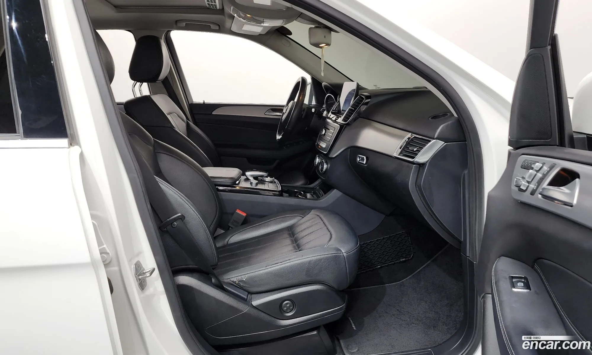 Mercedes-Benz GLE-Class W166 2018 — 9