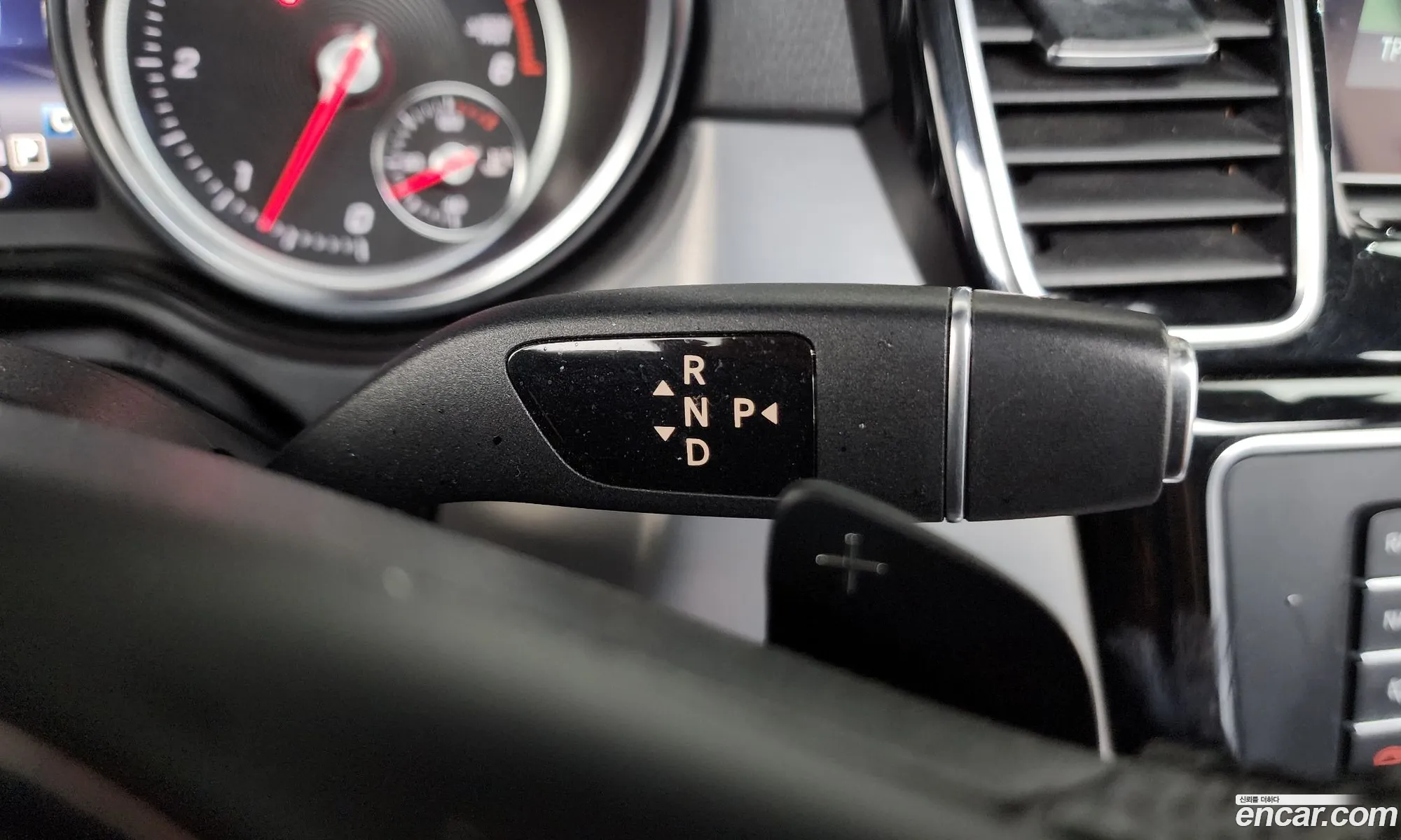 Mercedes-Benz GLE-Class W166 2018 — 10