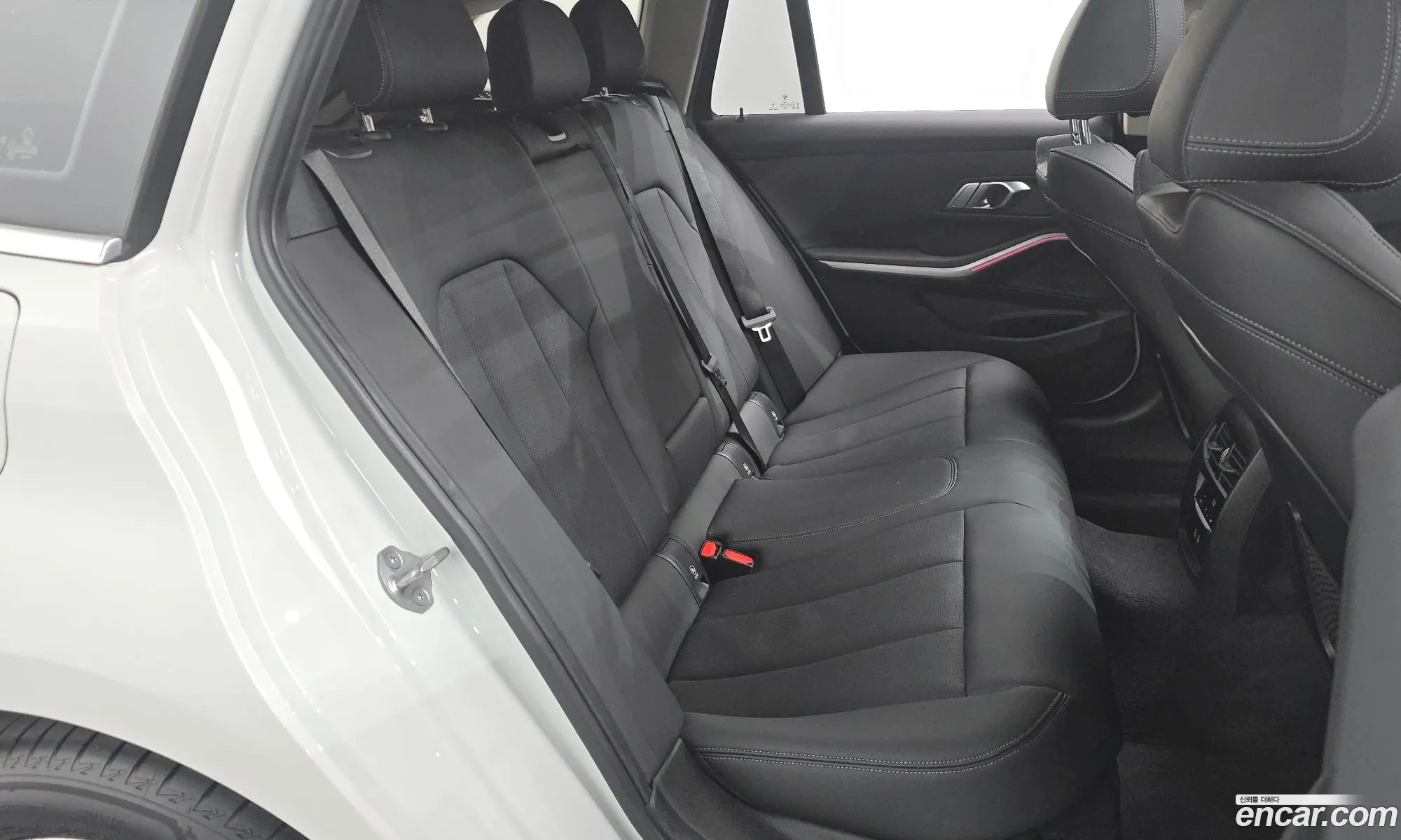 BMW 3 Series 2023 — 6