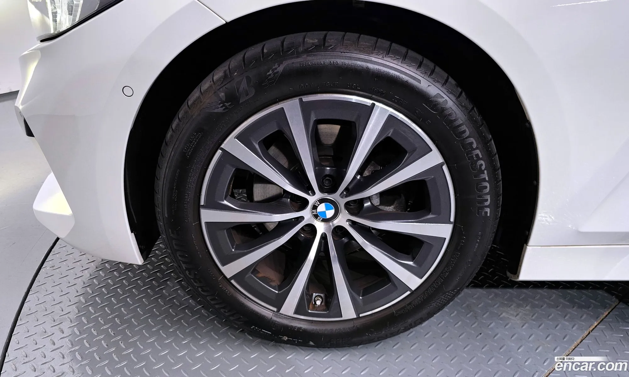 BMW 3 Series 2023 — 11