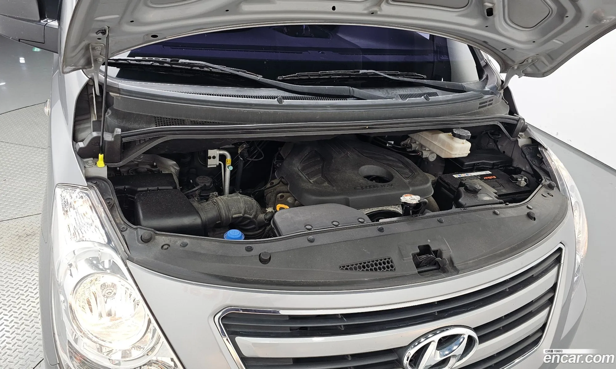 Hyundai Grand Starex 2017 — 20