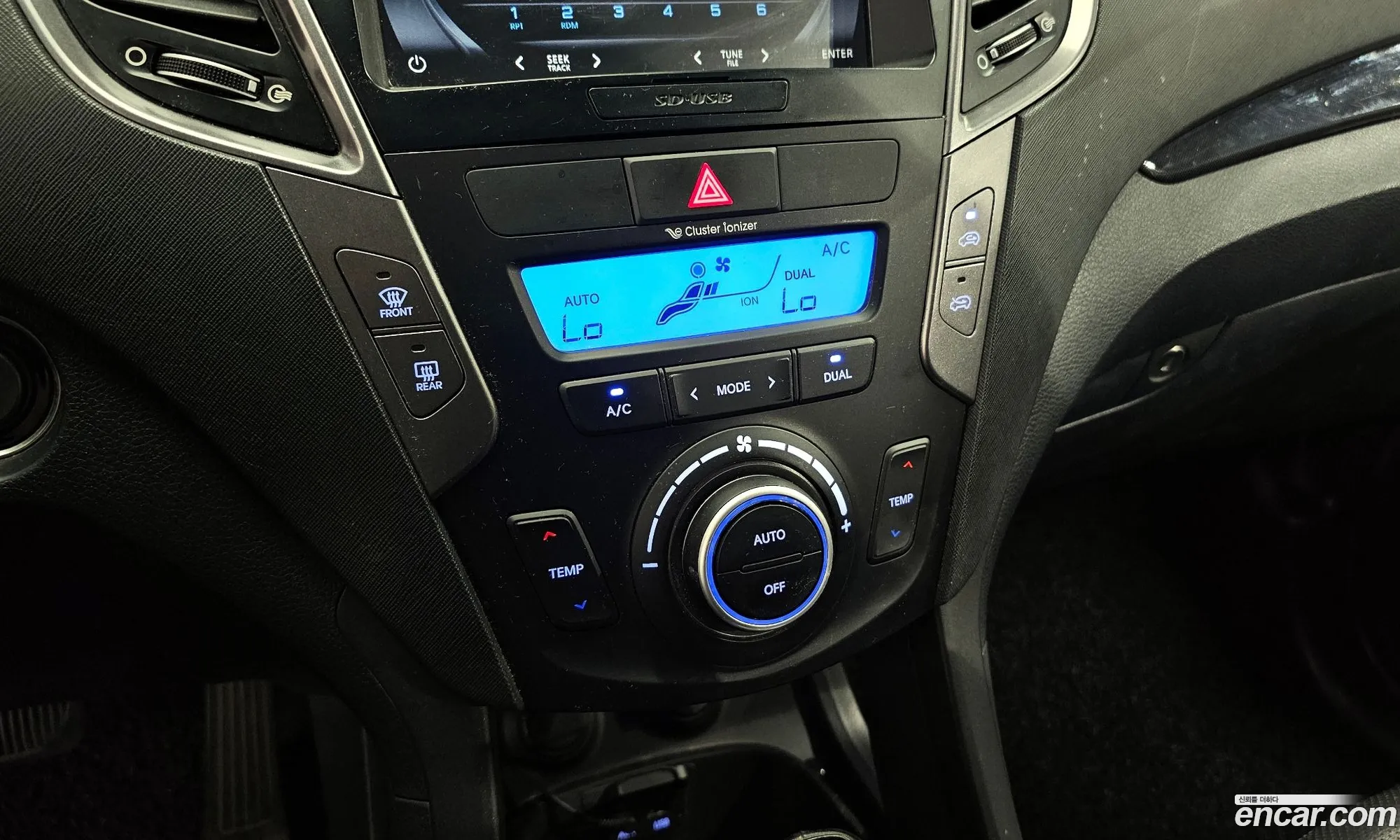 Hyundai Santa Fe DM 2014 — 11