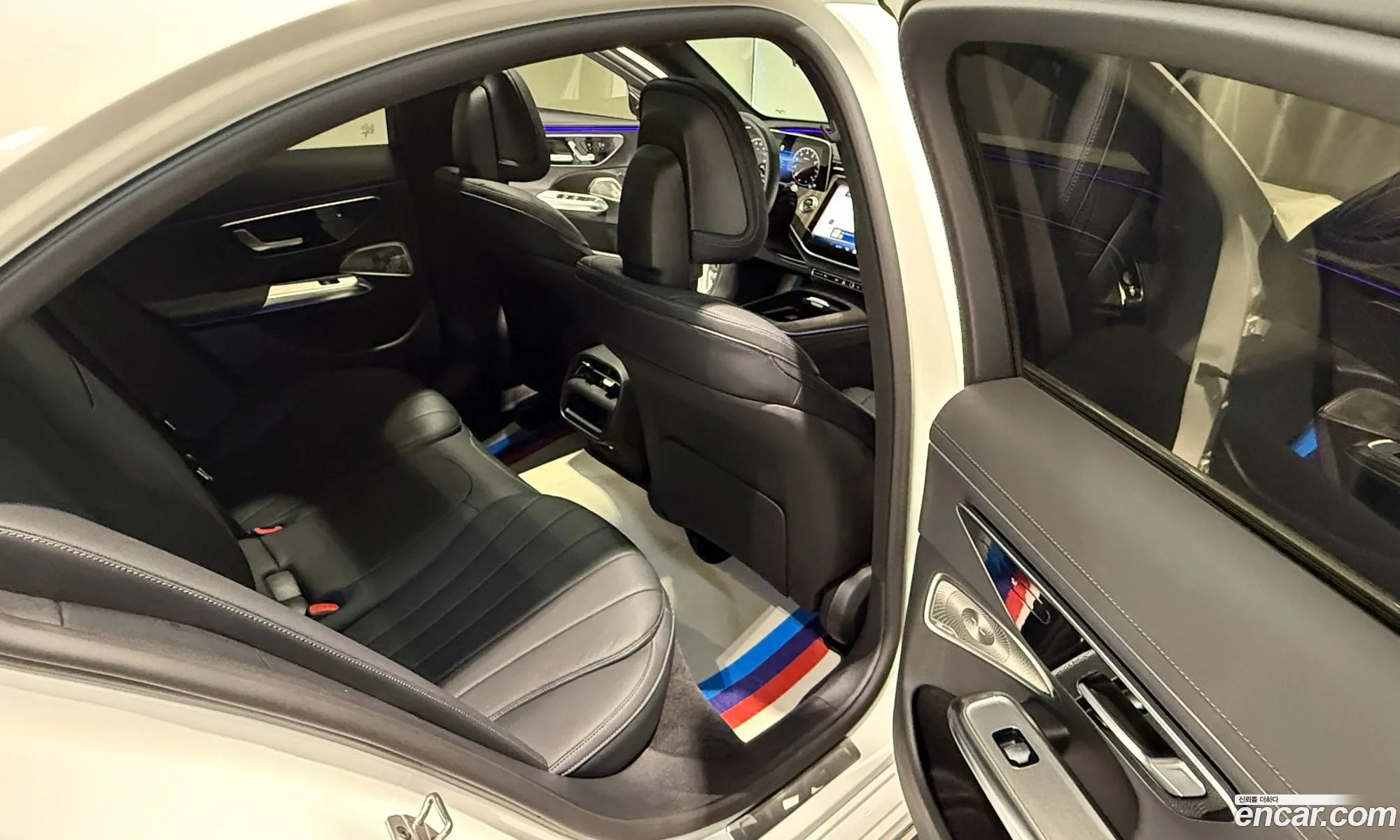 Mercedes-Benz E-Class W214 2025 — 15