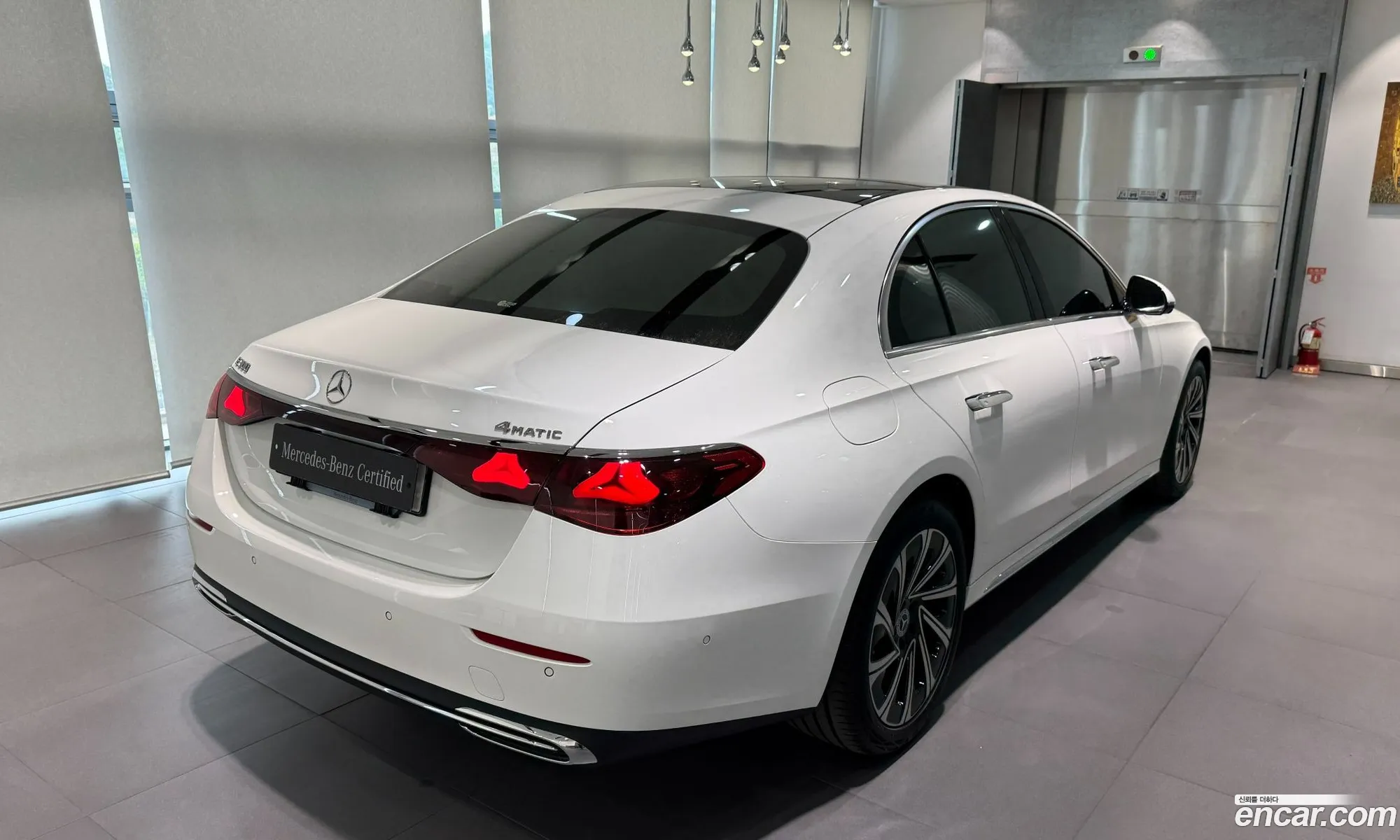 Mercedes-Benz E-Class W214 2025 — 10