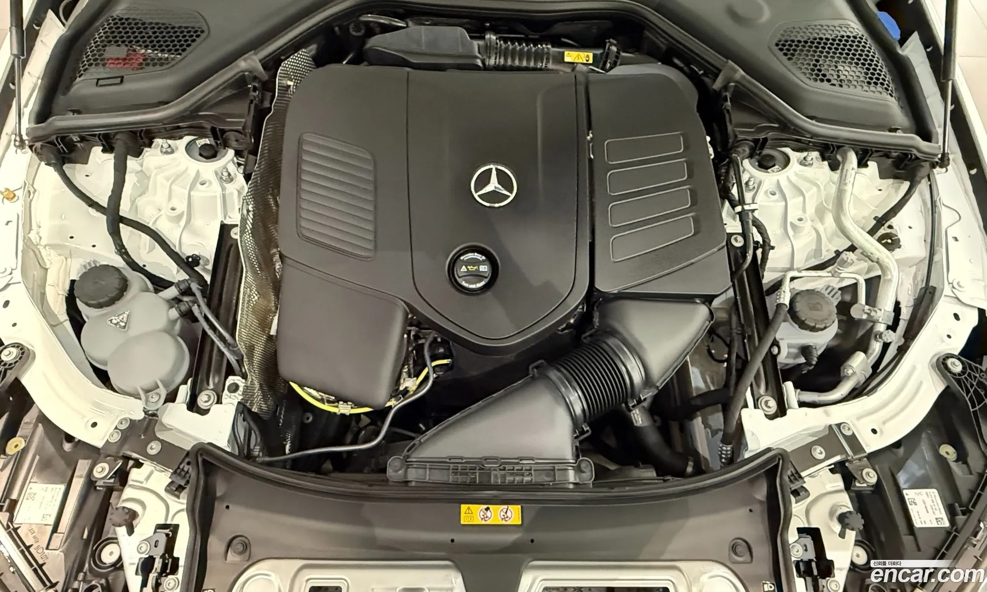Mercedes-Benz E-Class W214 2025 — 5