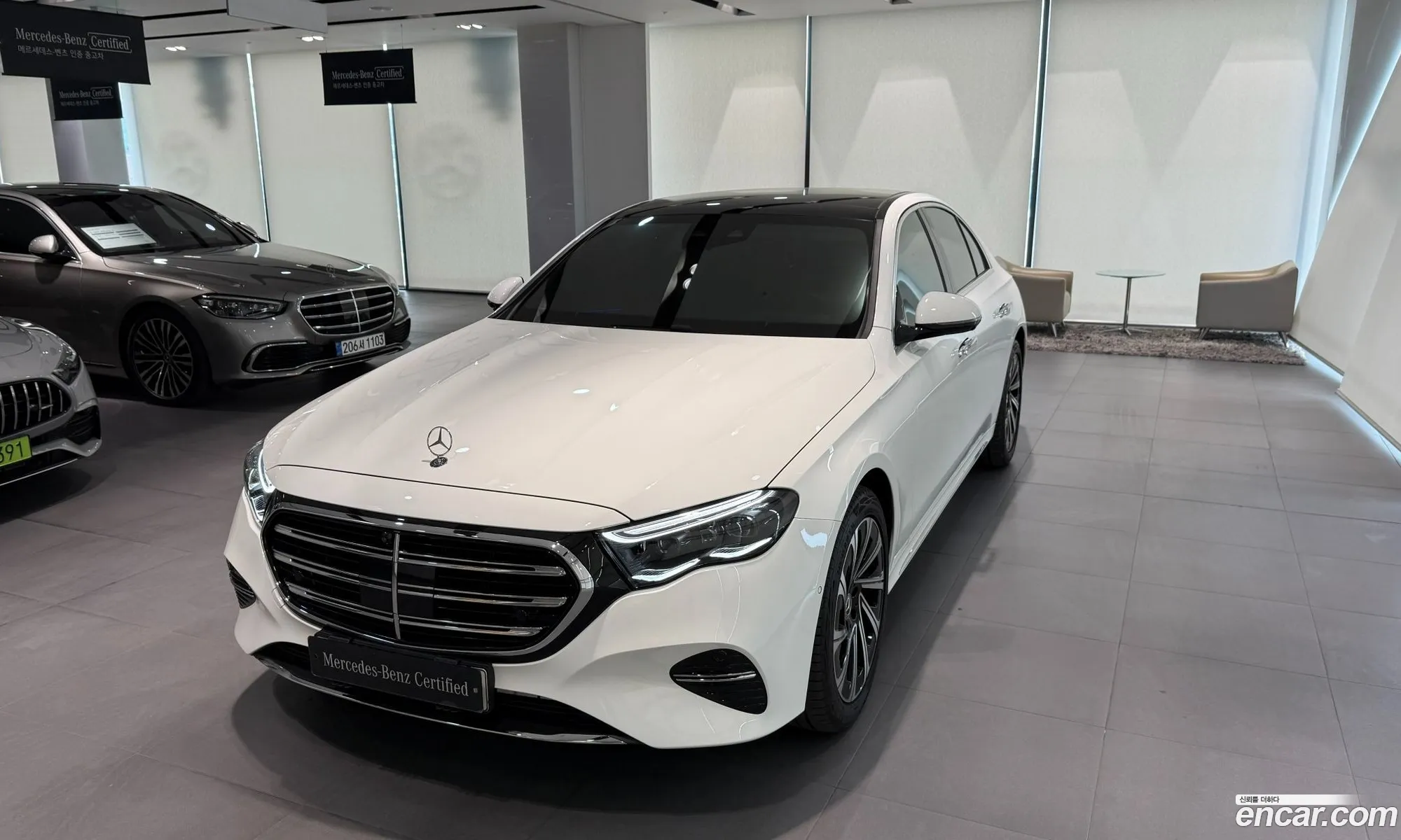 Mercedes-Benz E-Class W214 2025 — 16