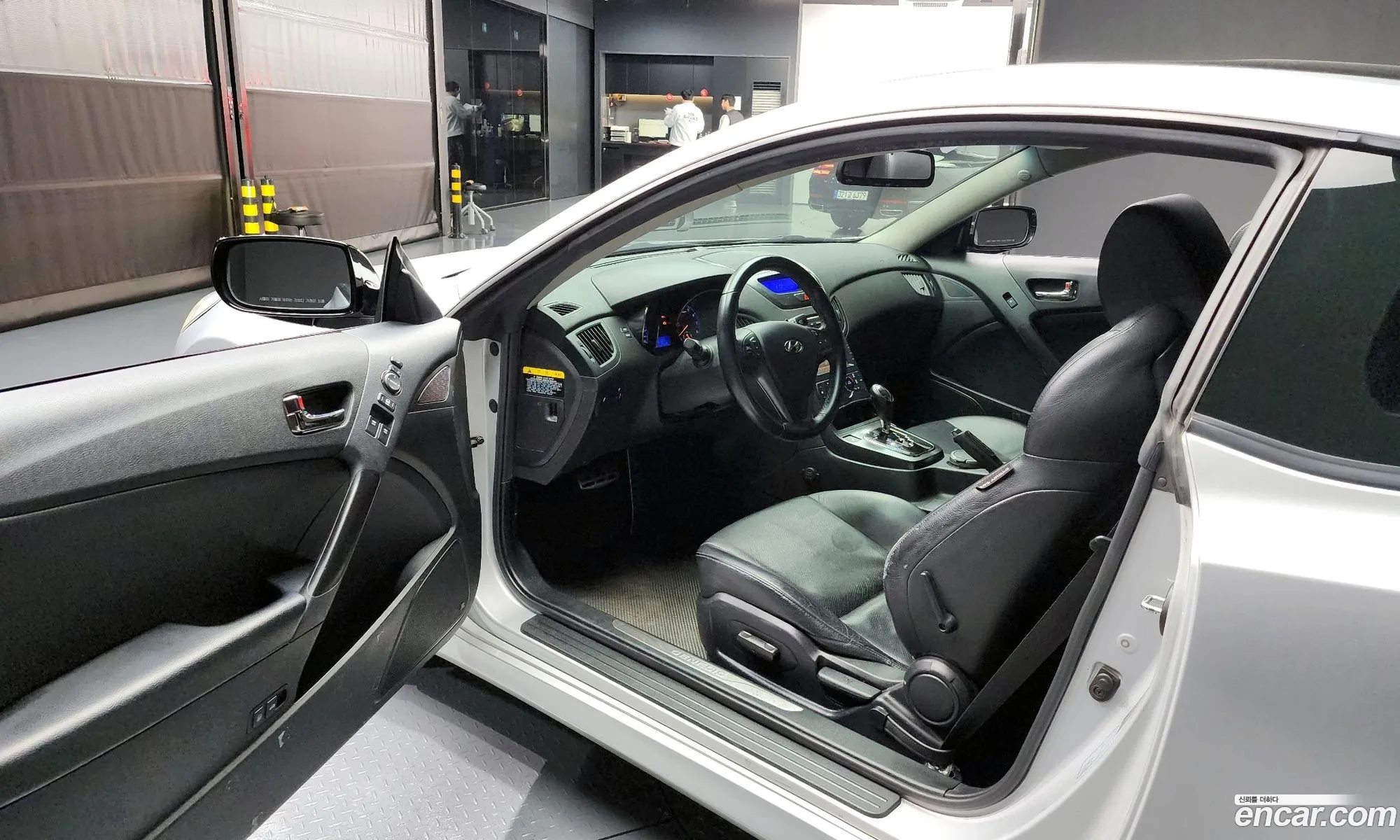 Hyundai Genesis Coupe 2010 — 4