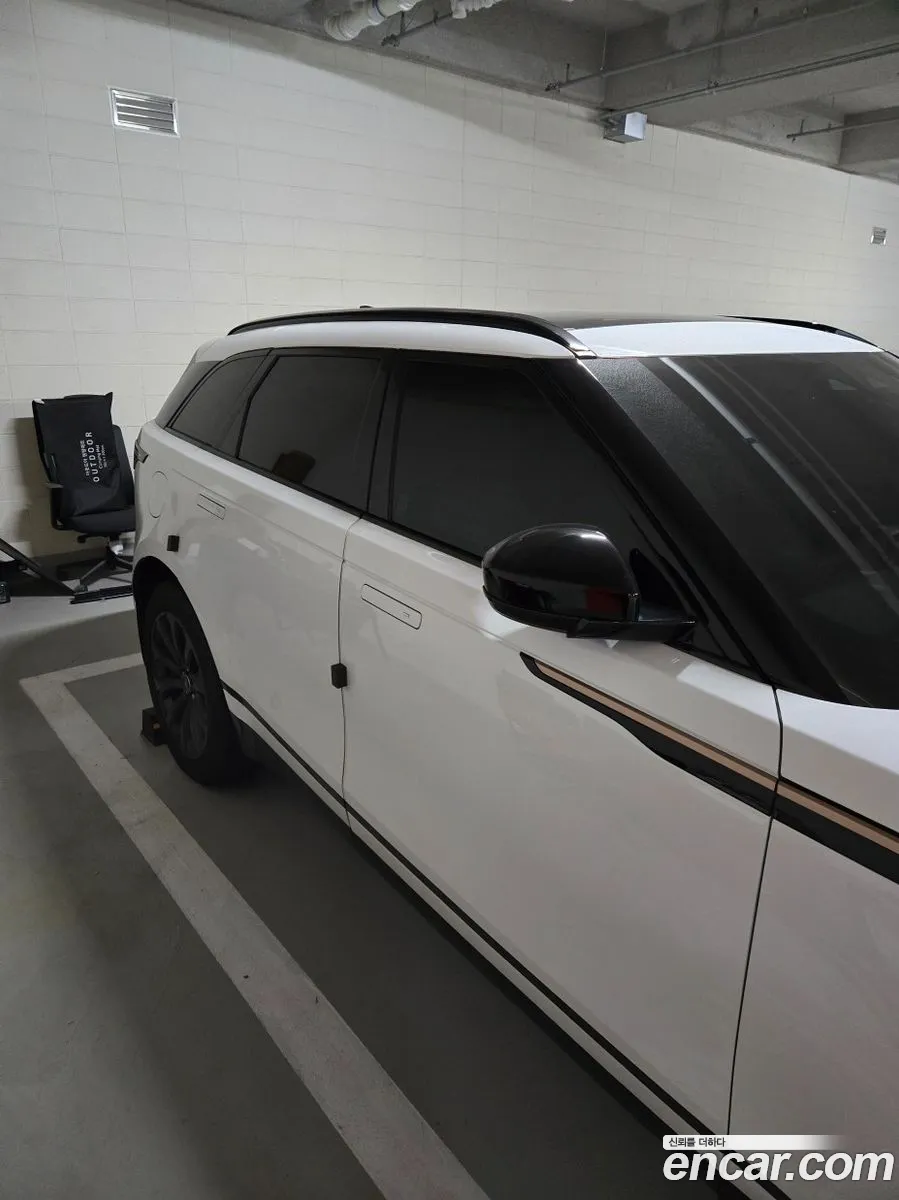 Land Rover Range Rover Velar 2023 — 3