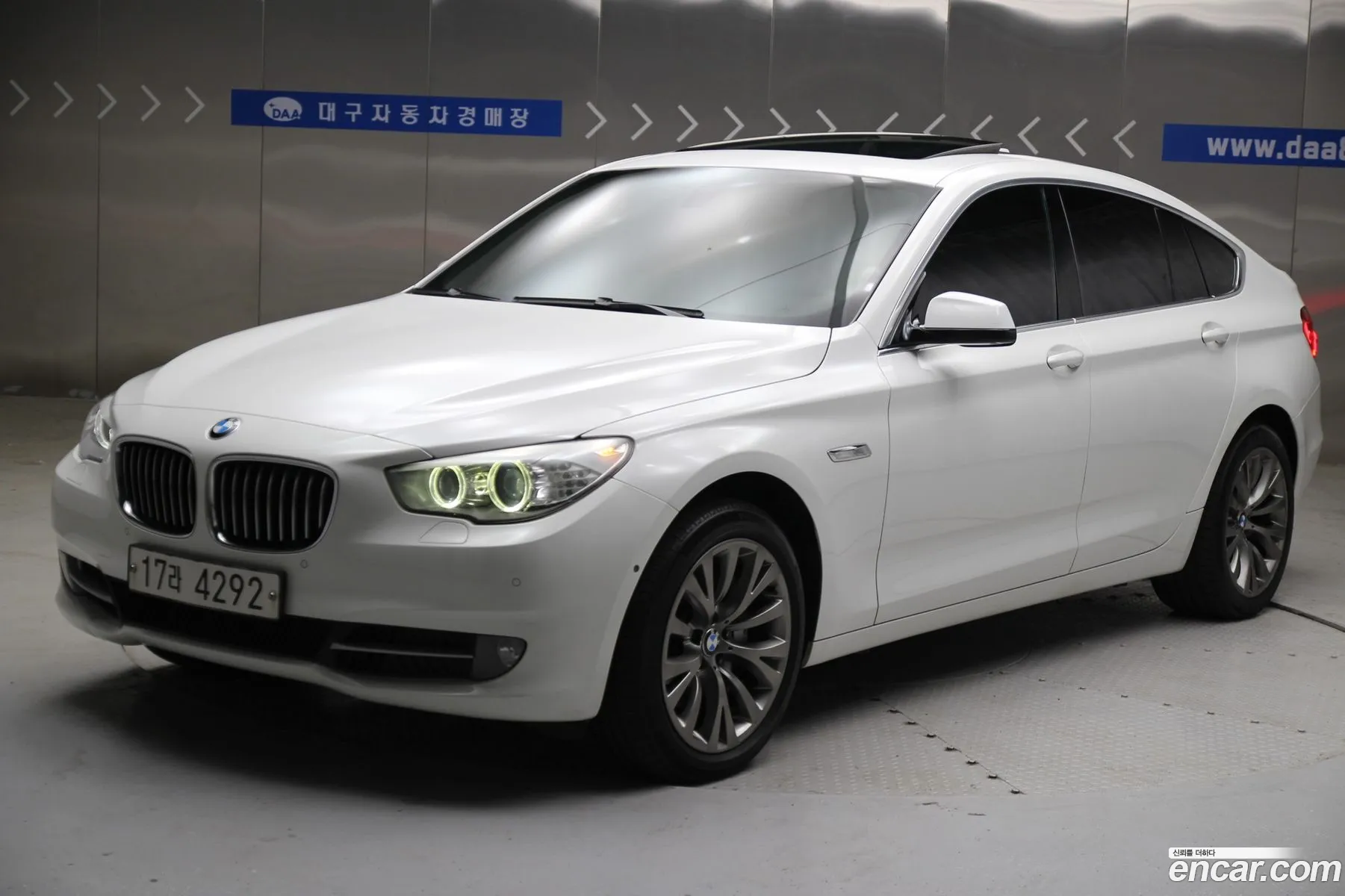 BMW 5 Series GT 2013 — 15