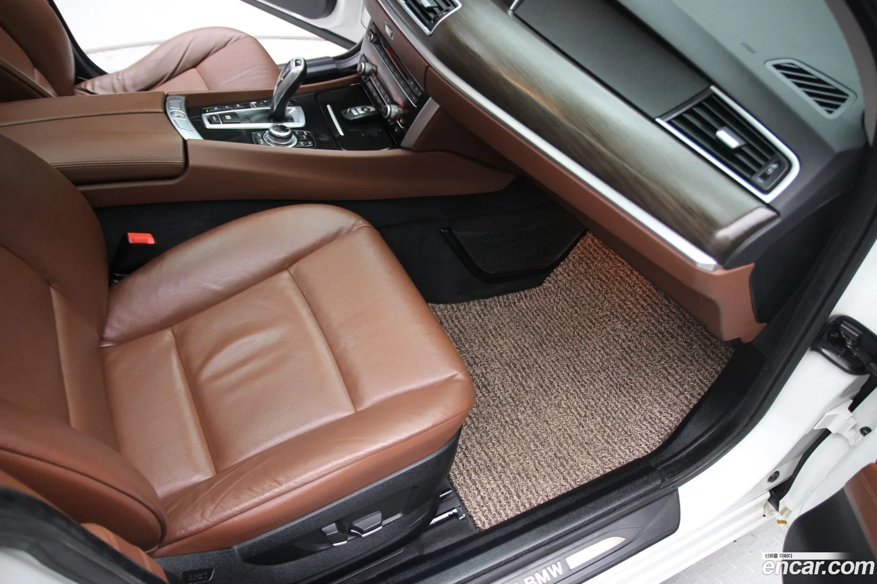 BMW 5 Series GT 2013 — 10