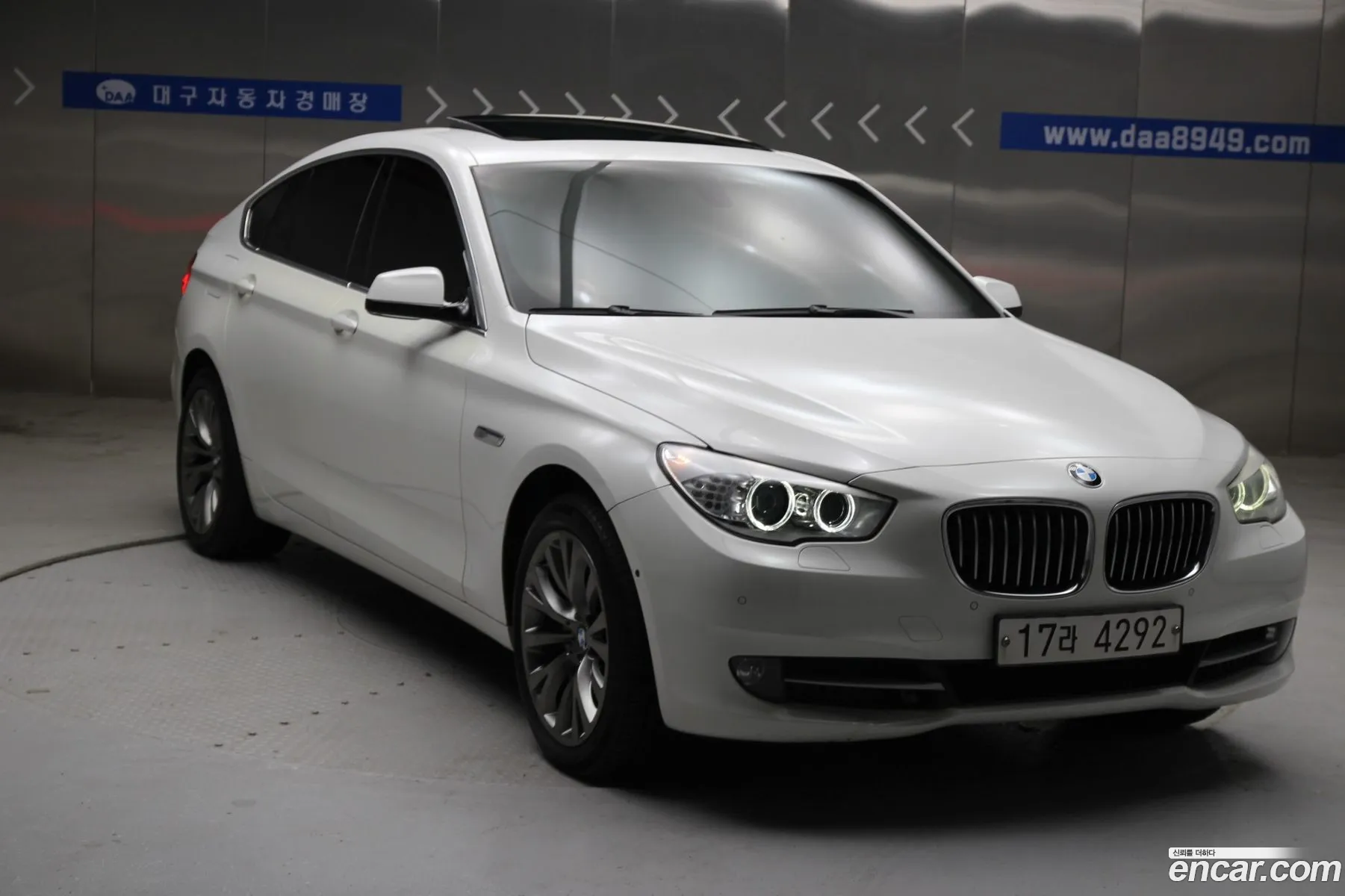BMW 5 Series GT 2013 — 12
