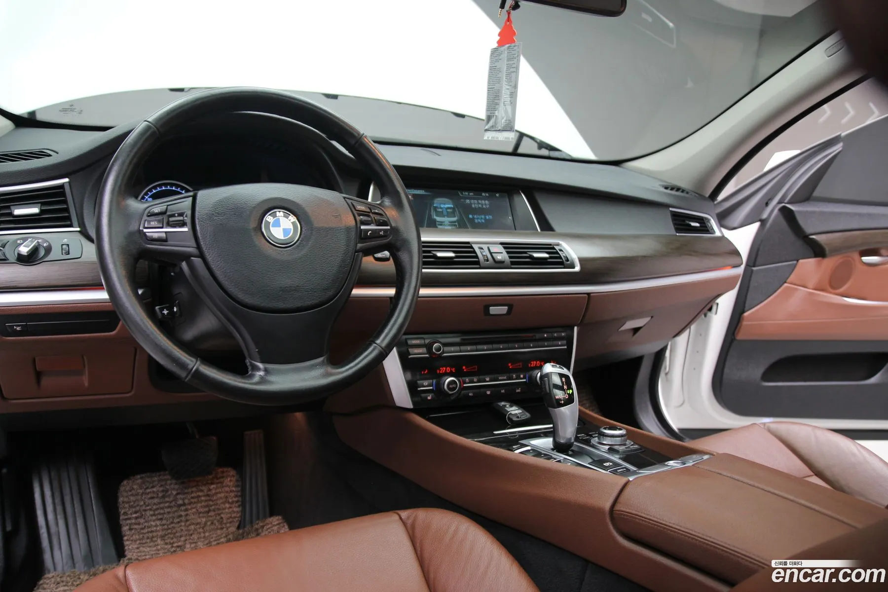 BMW 5 Series GT 2013 — 14