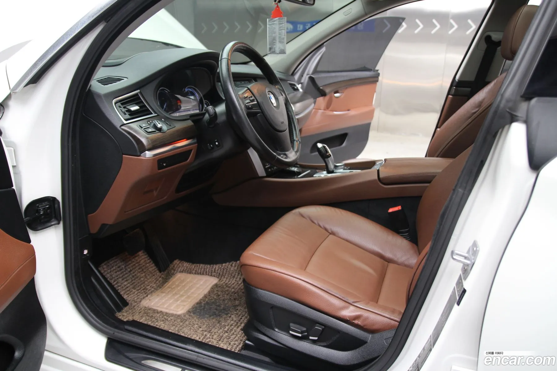 BMW 5 Series GT 2013 — 8