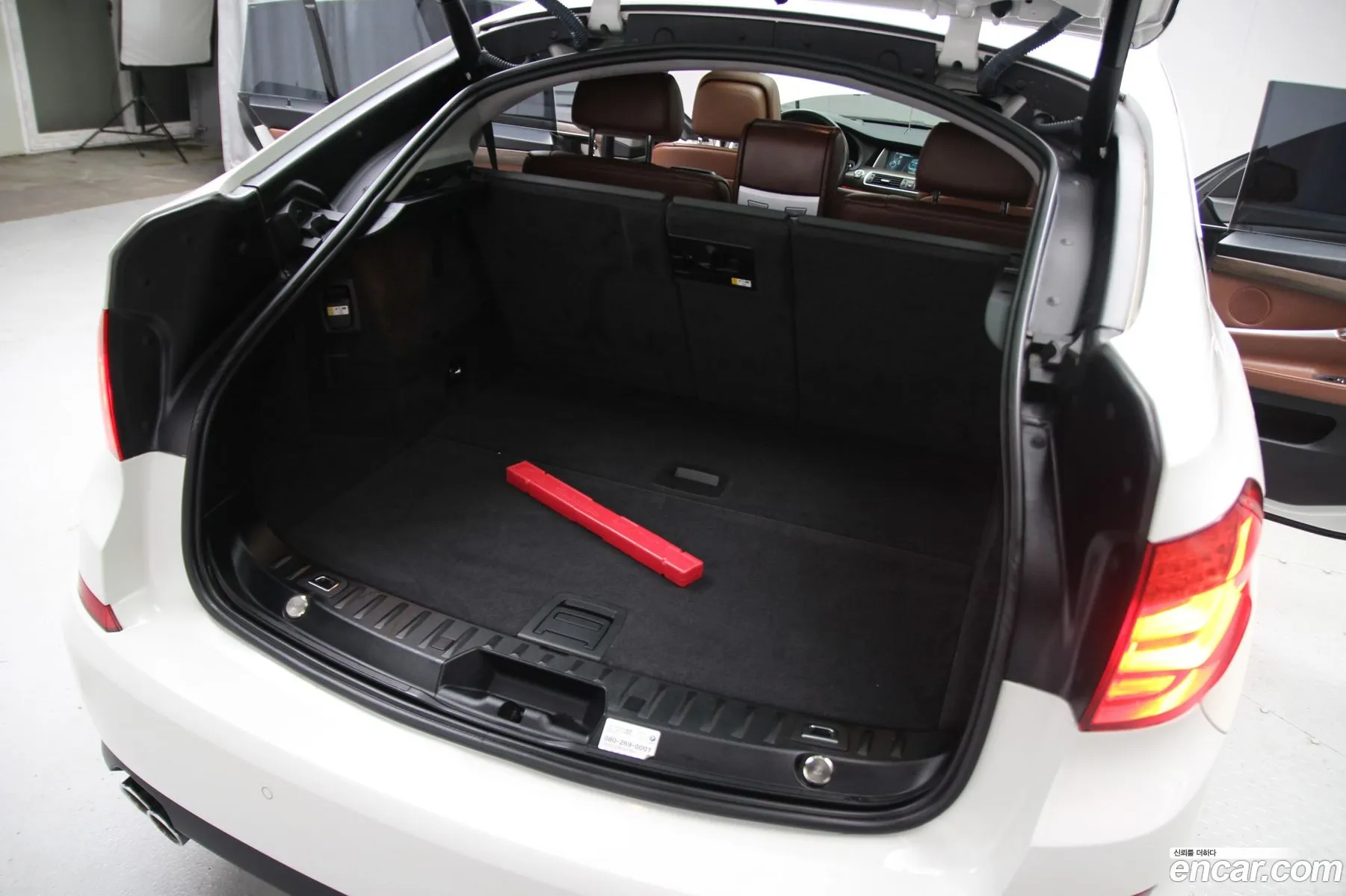 BMW 5 Series GT 2013 — 17