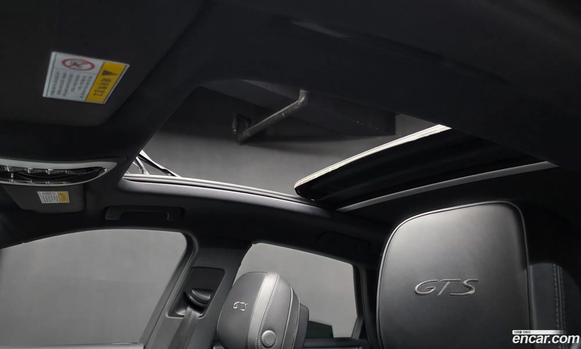 Porsche Macan 2018 WP1AG2951JLB63376 — 11