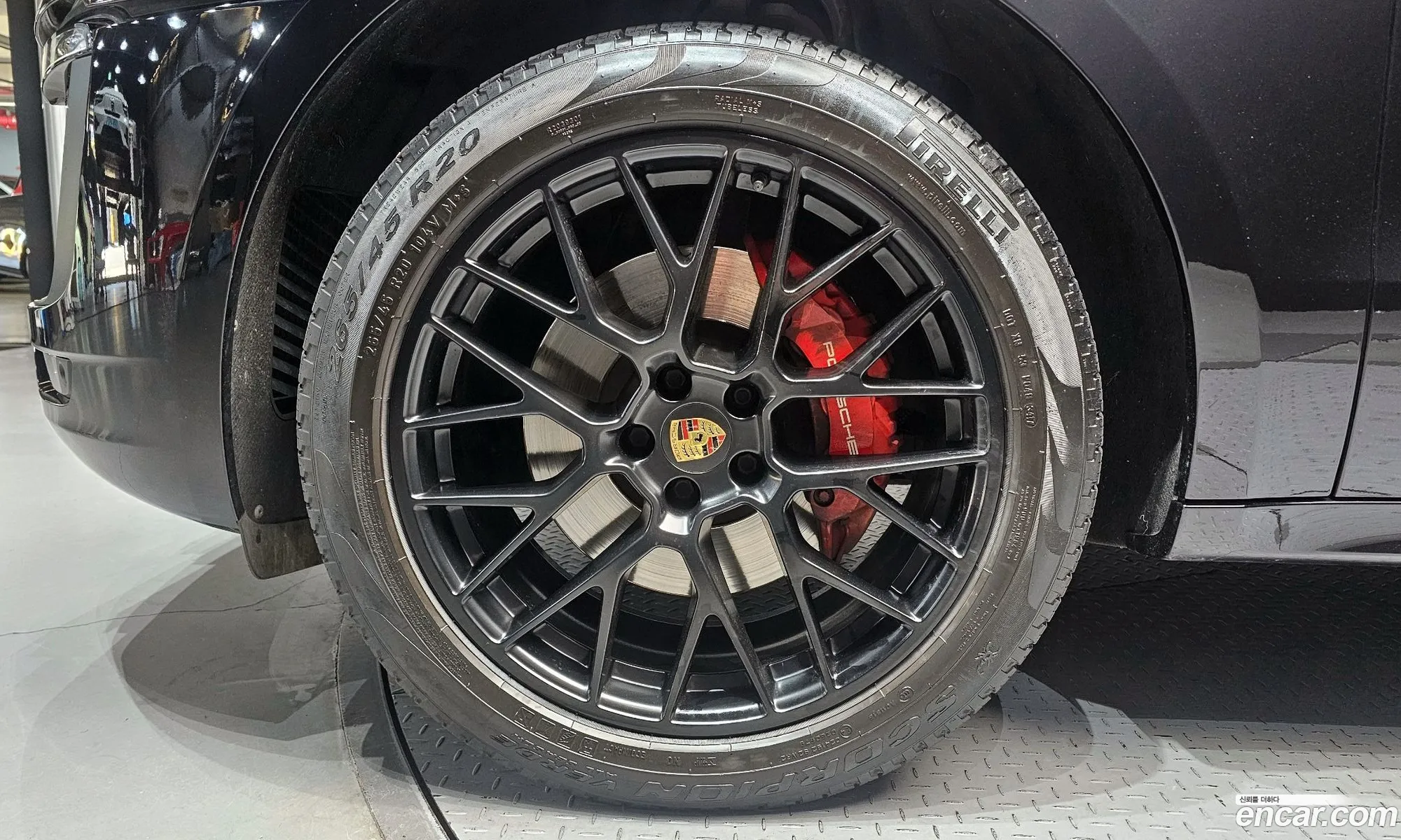 Porsche Macan 2018 WP1AG2951JLB63376 — 13