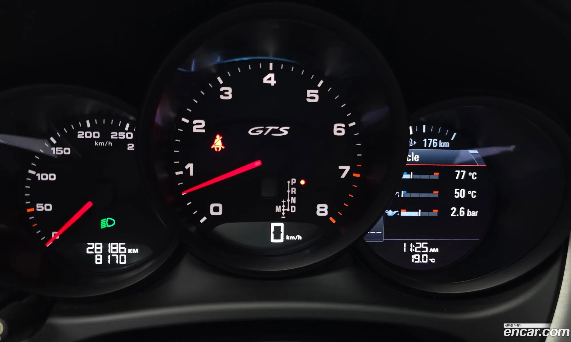 Porsche Macan 2018 WP1AG2951JLB63376 — 4