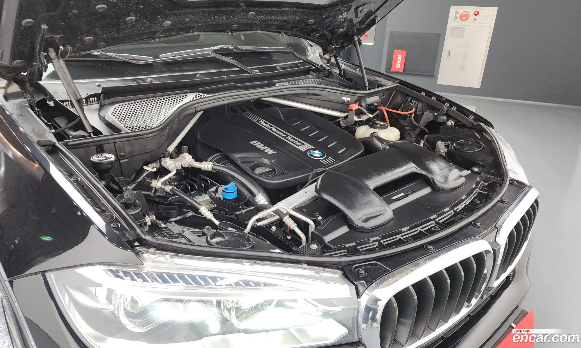 BMW X6 2018 WBAKV2108J0Y40174 — 19