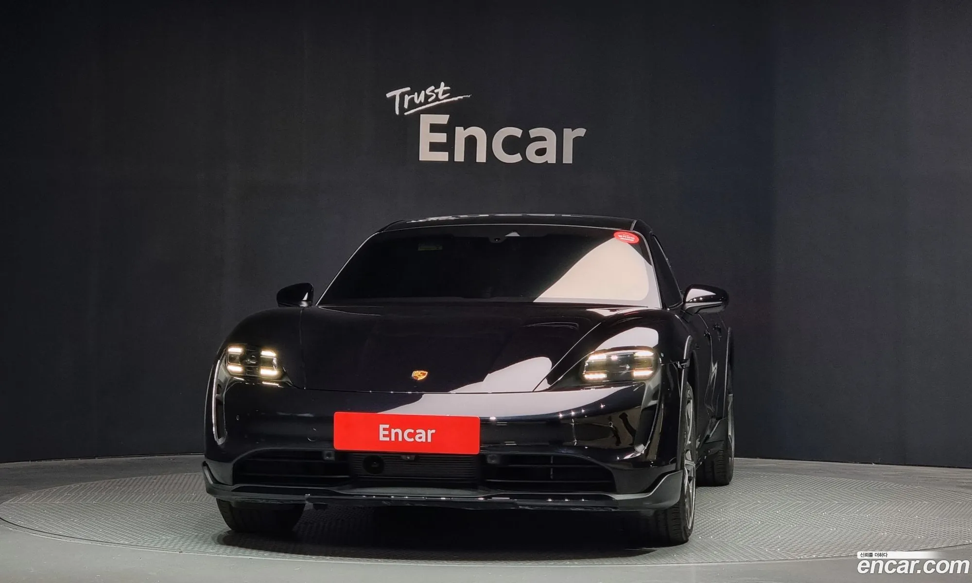 Porsche Taycan 2024 — 13