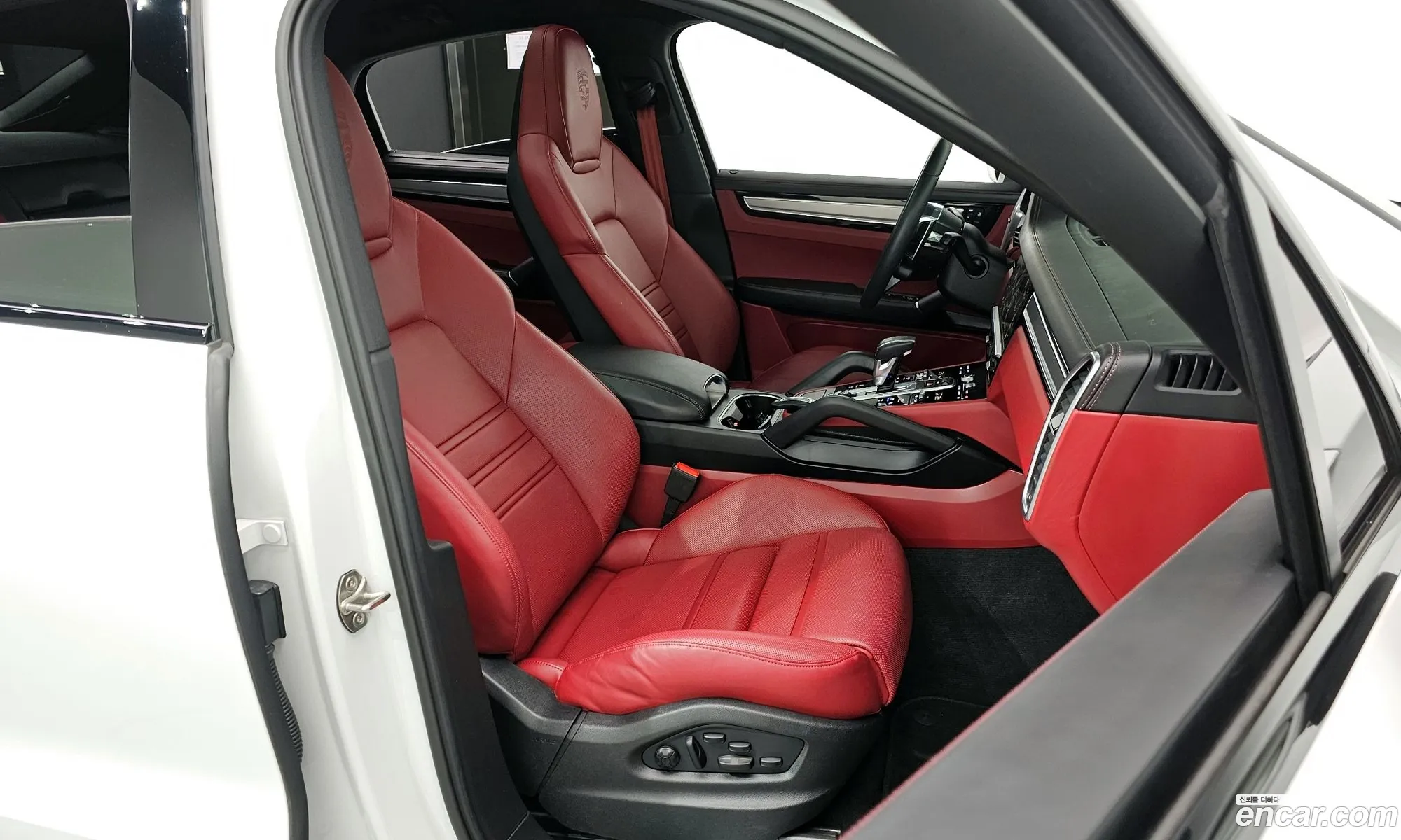 Porsche Cayenne 2023 WP1BA29Y0PDA37352 — 17