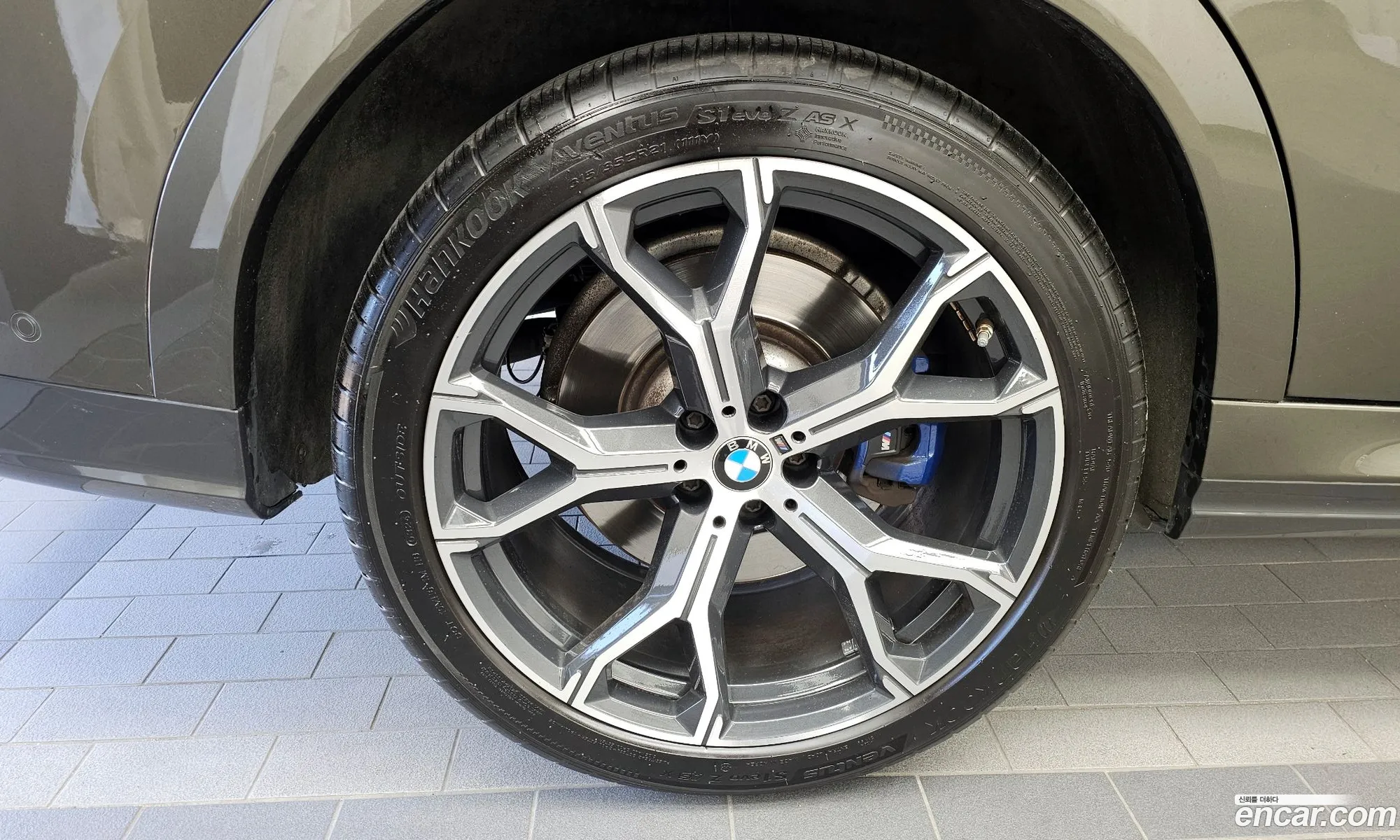 BMW X6 2021 — 12