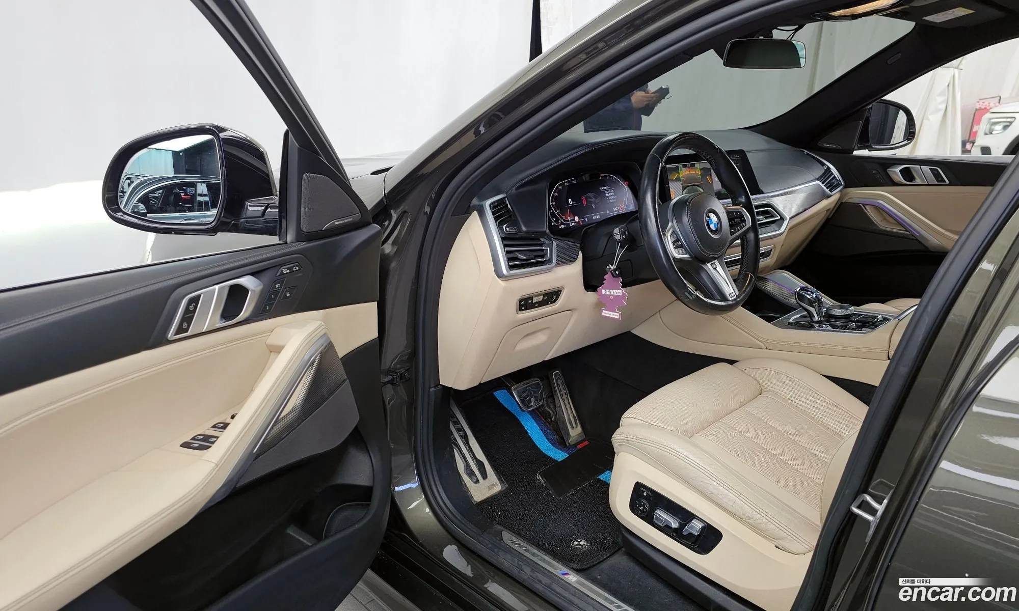 BMW X6 2021 — 18