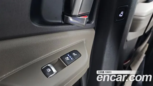 Kia Carnival 2024 — 12
