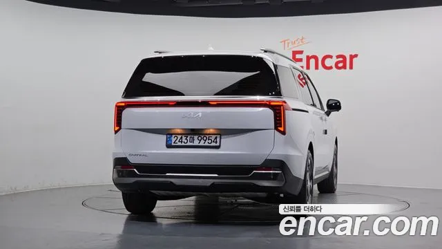 Kia Carnival 2024 — 3