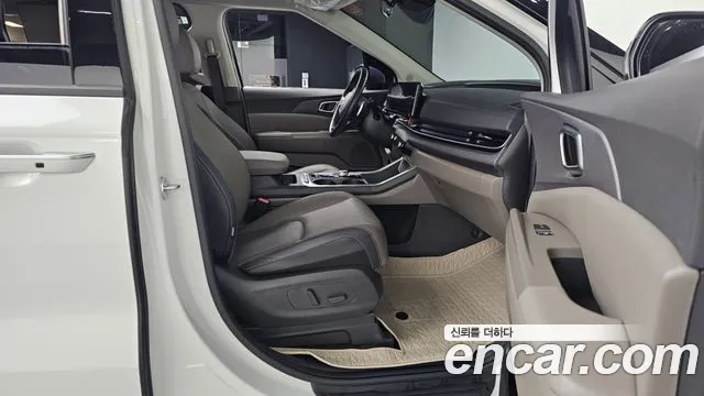 Kia Carnival 2024 — 2
