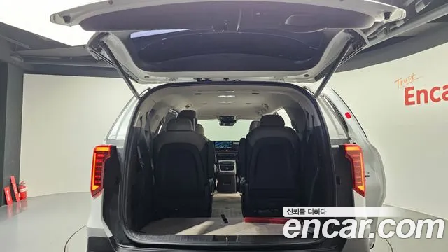 Kia Carnival 2024 — 18