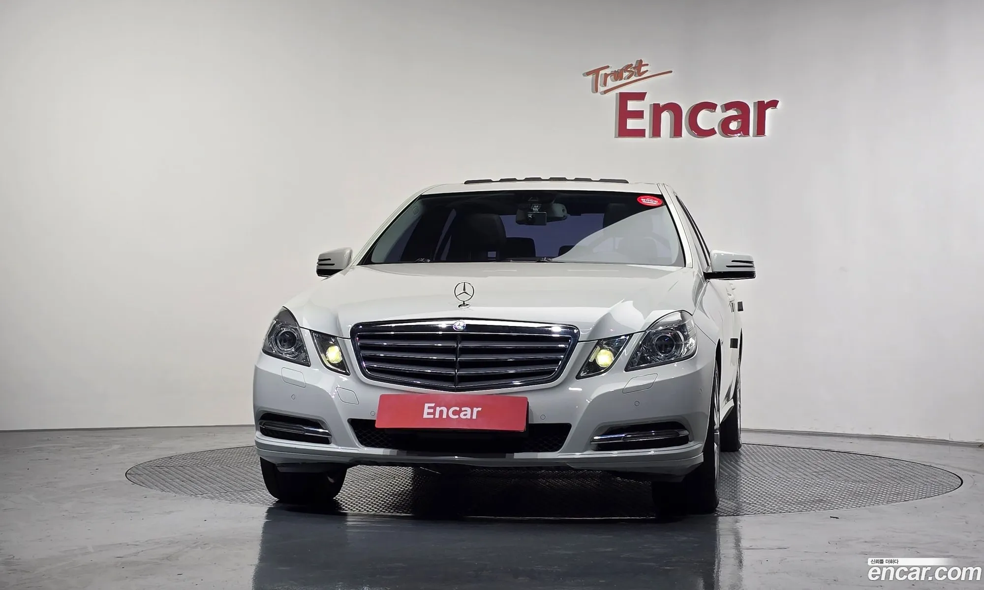 Mercedes-Benz E-Class W212 2011 WDDHF4JB3BA505722 — 18