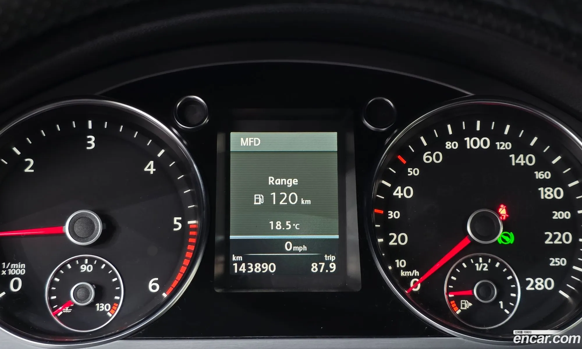 Volkswagen CC 2013 WVWZZZ3CZDE557427 — 2