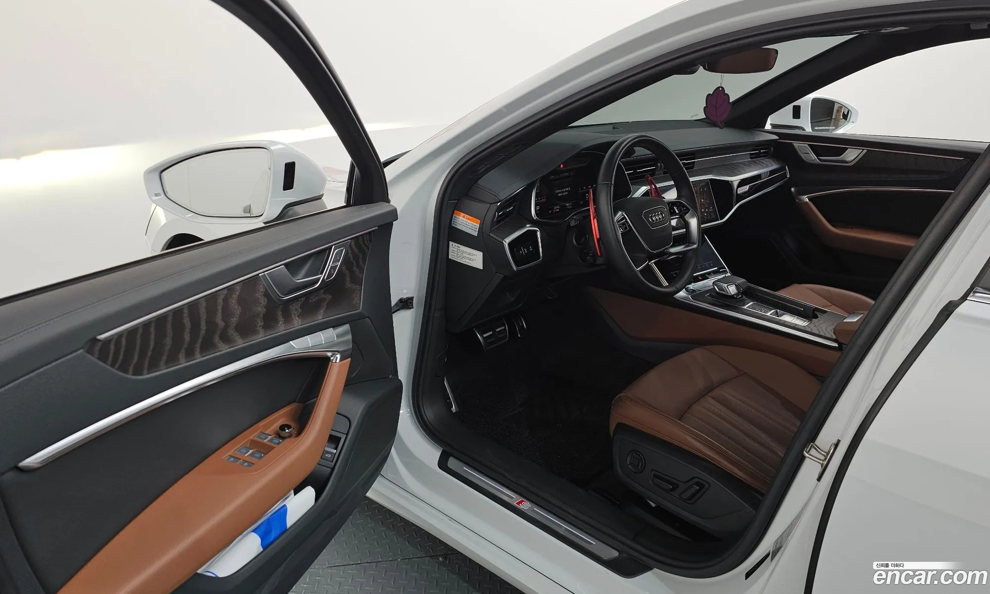 Audi A6 2023 WAUZZZF29PN019330 — 13