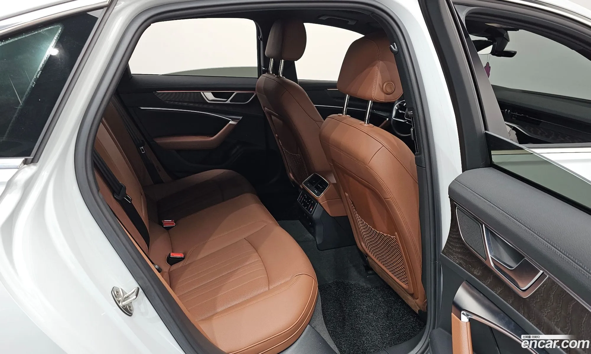 Audi A6 2023 WAUZZZF29PN019330 — 18