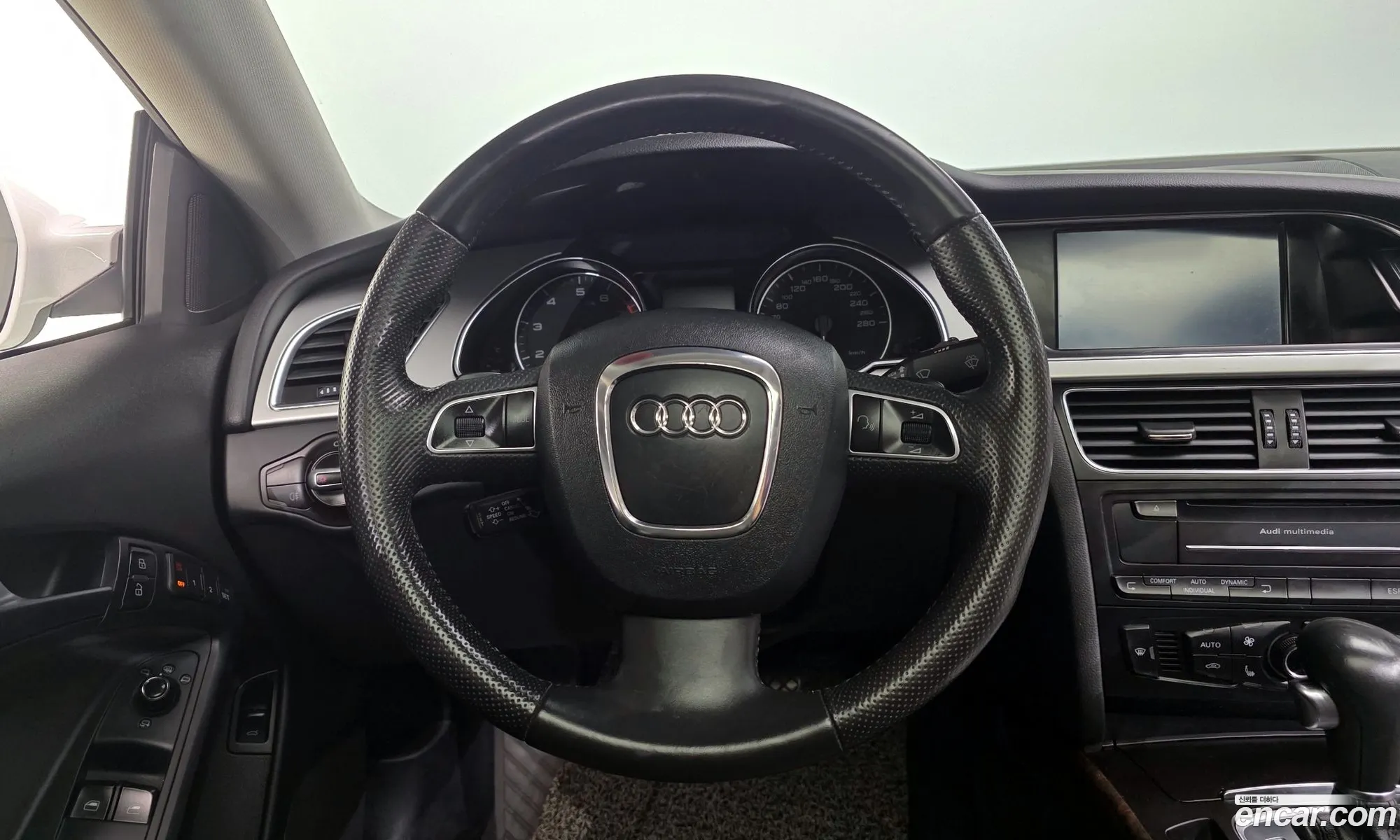 Audi A5 2010 WAUZZZ8T111111111 — 12