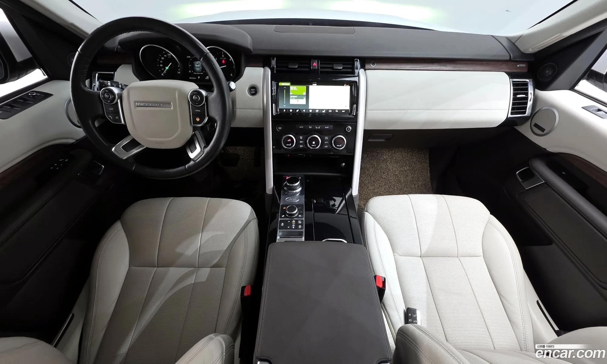 Land Rover Discovery 5 2017 SALRA2BK9HA033463 — 16