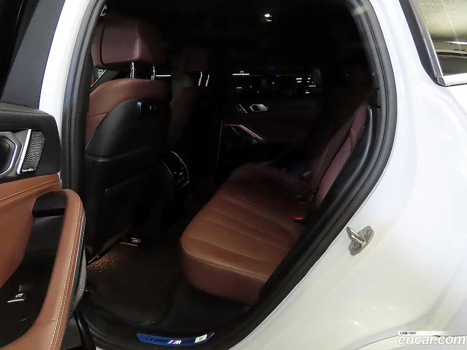 BMW X6 2021 — 7