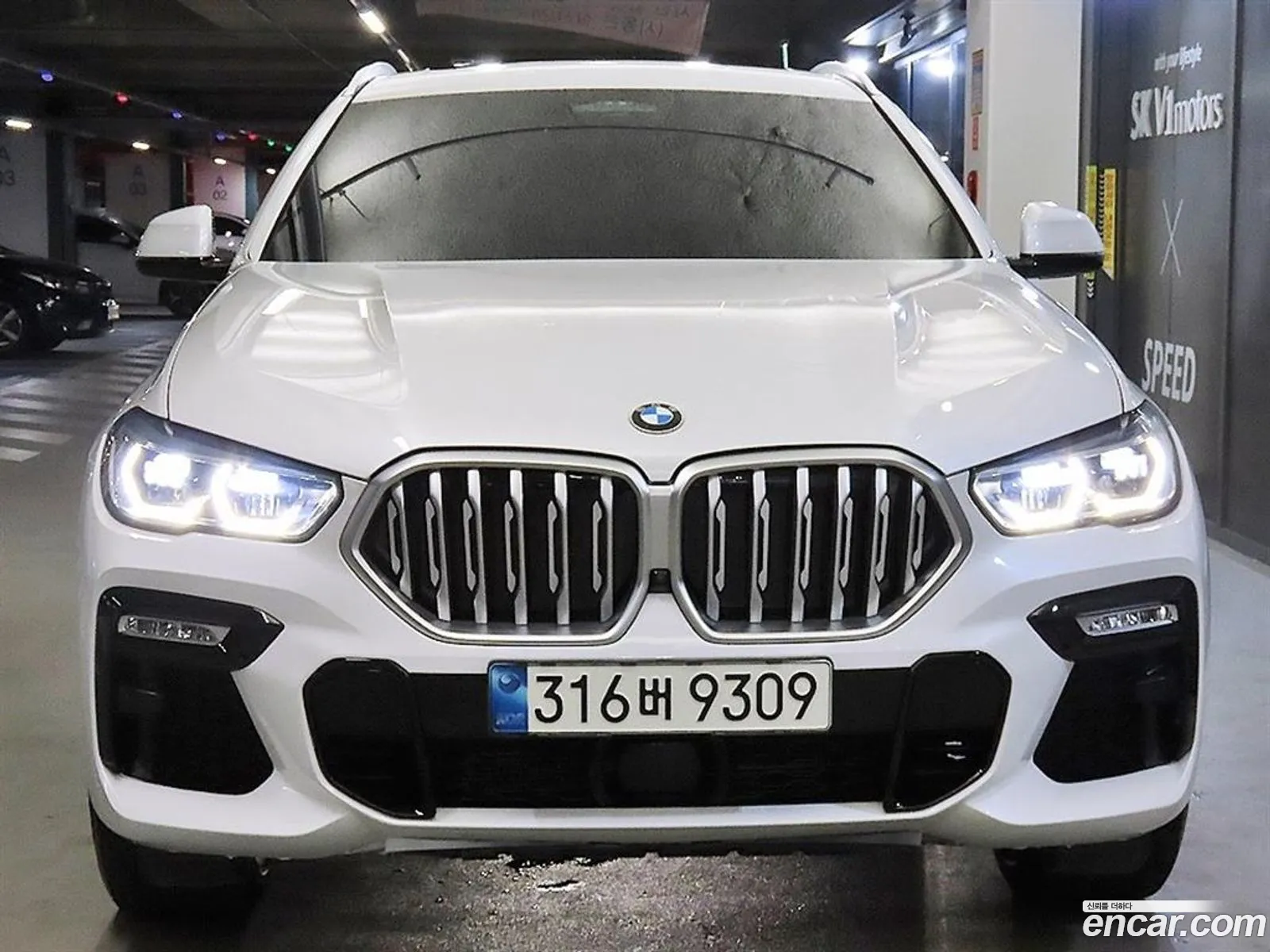 BMW X6 2021 — 11