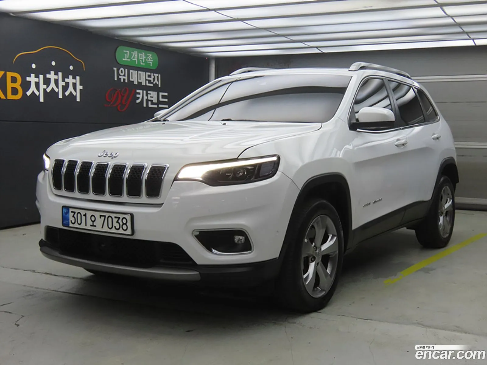 Jeep Cherokee 2021 — 18