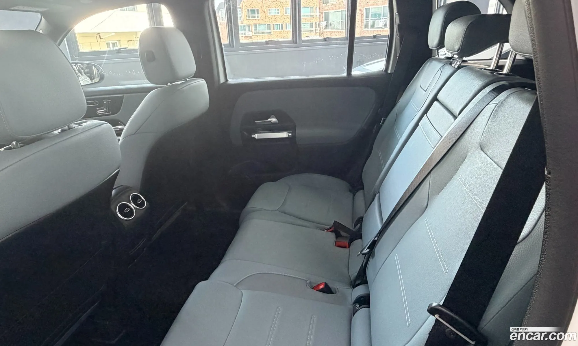 Mercedes-Benz GLB-Class X247 2025 — 7