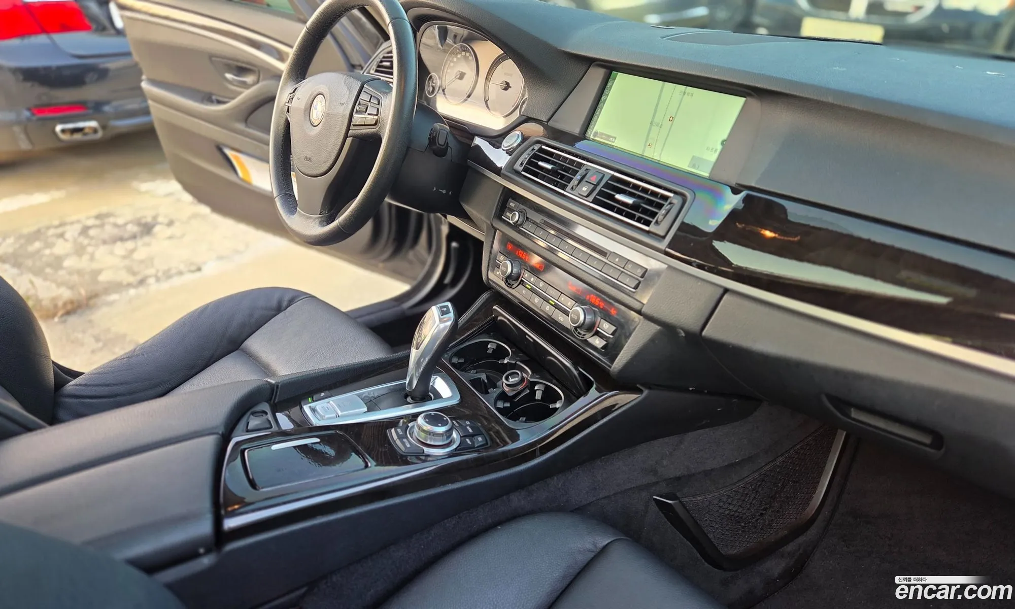 BMW 5 Series 2010 — 2
