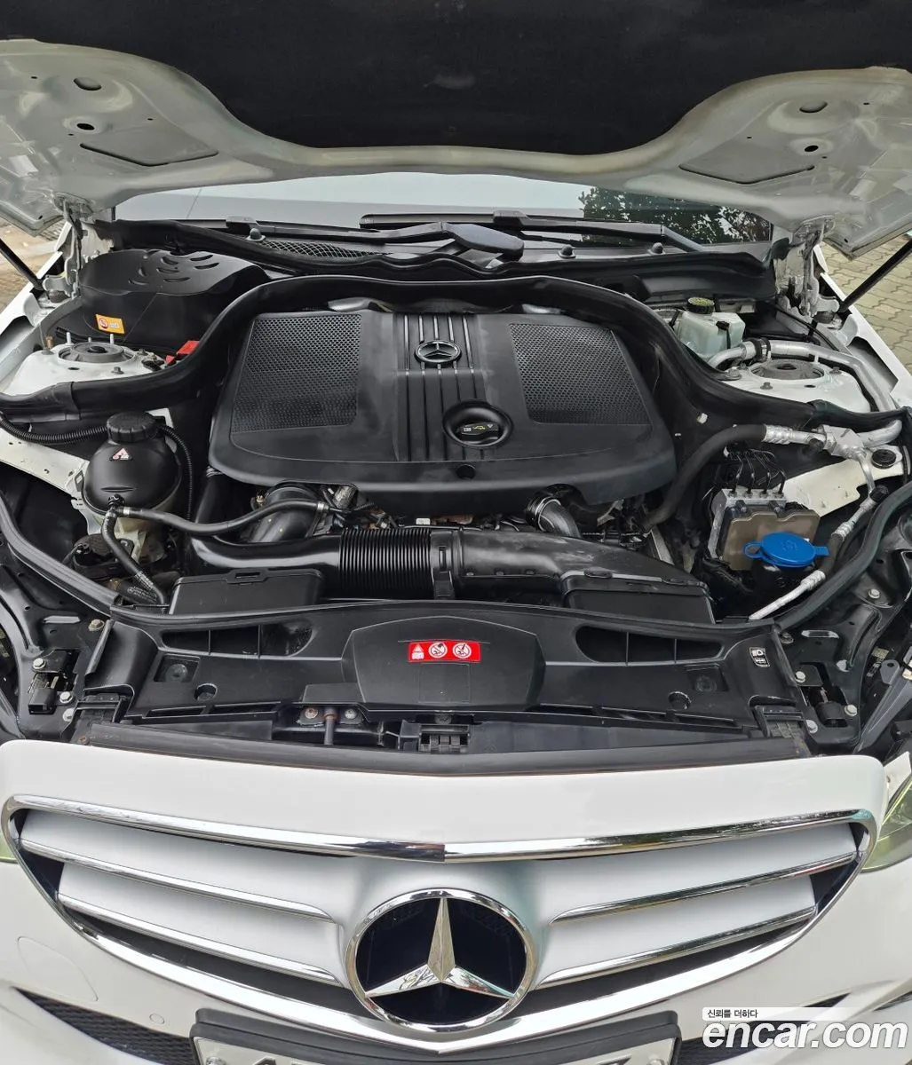 Mercedes-Benz E-Class W212 2015 — 10