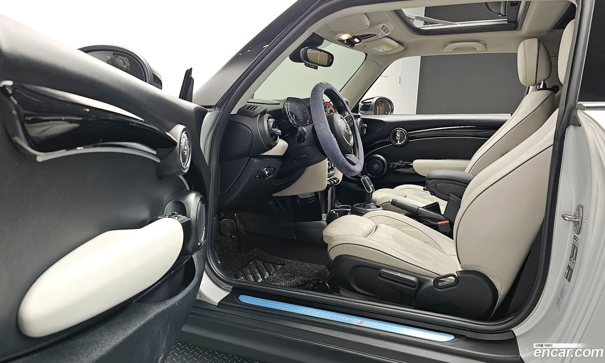 Mini Cooper S 2022 WMW61DH0XP2T28234 — 10