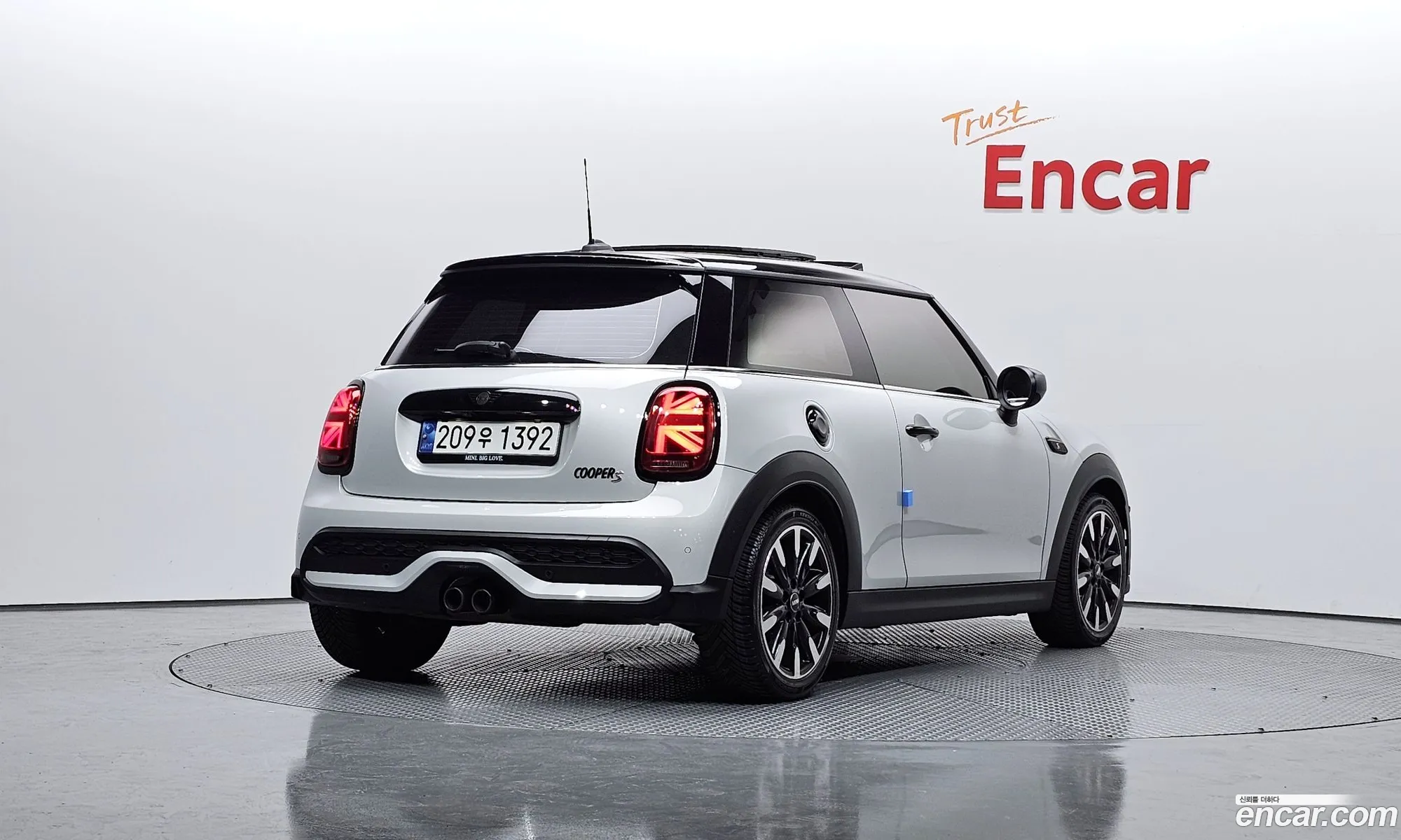 Mini Cooper S 2022 WMW61DH0XP2T28234 — 13