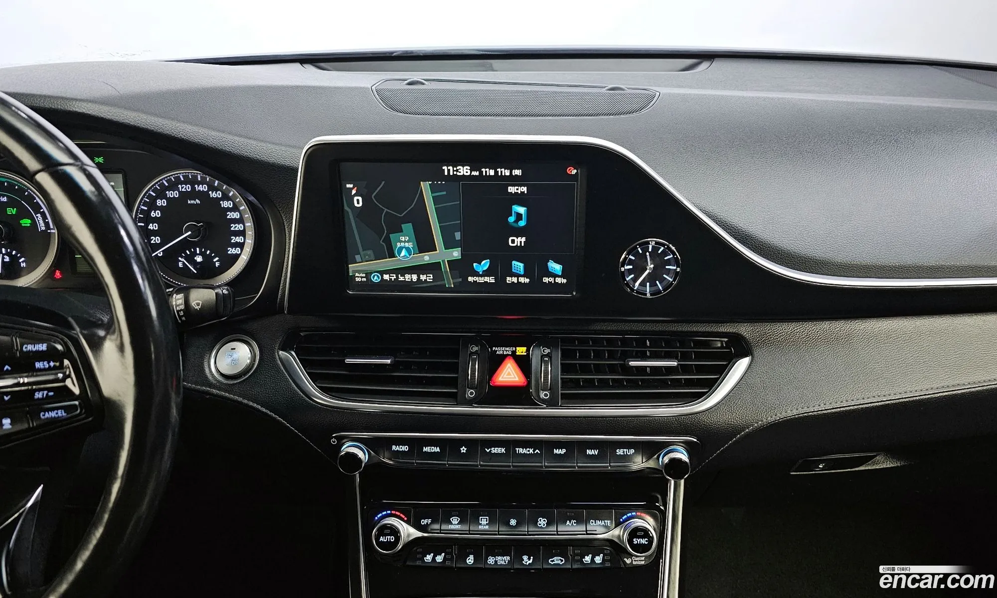 Hyundai Grandeur IG Hybrid 2018 — 3
