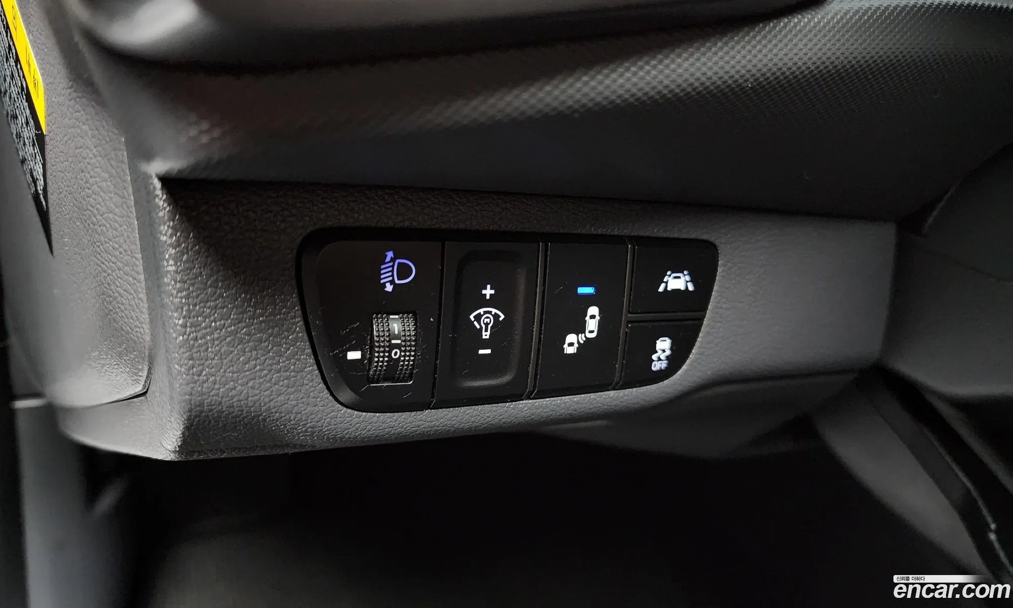 Hyundai Ioniq Hybrid 2020 — 12