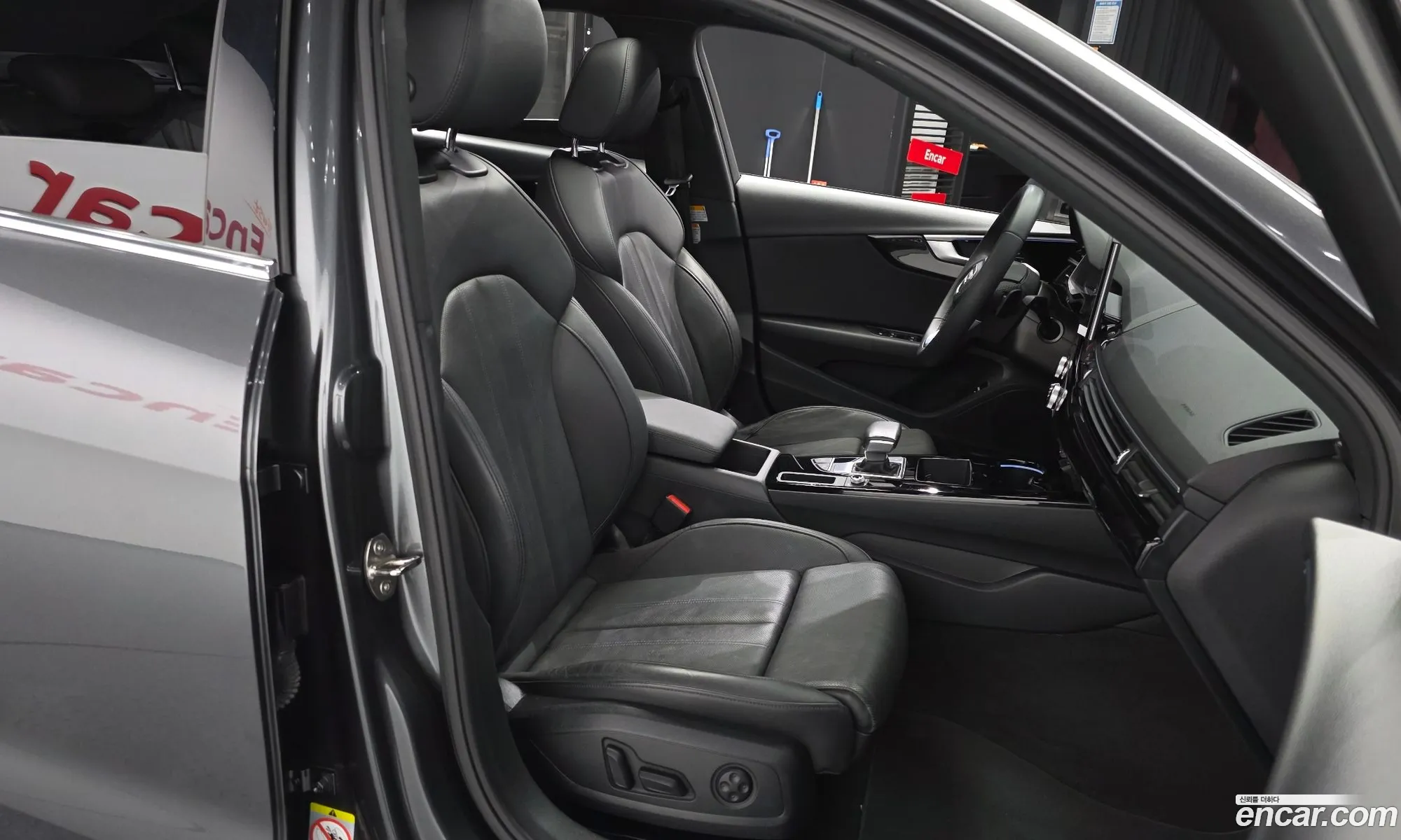 Audi A4 2021 WAUZZZF49MN013895 — 9