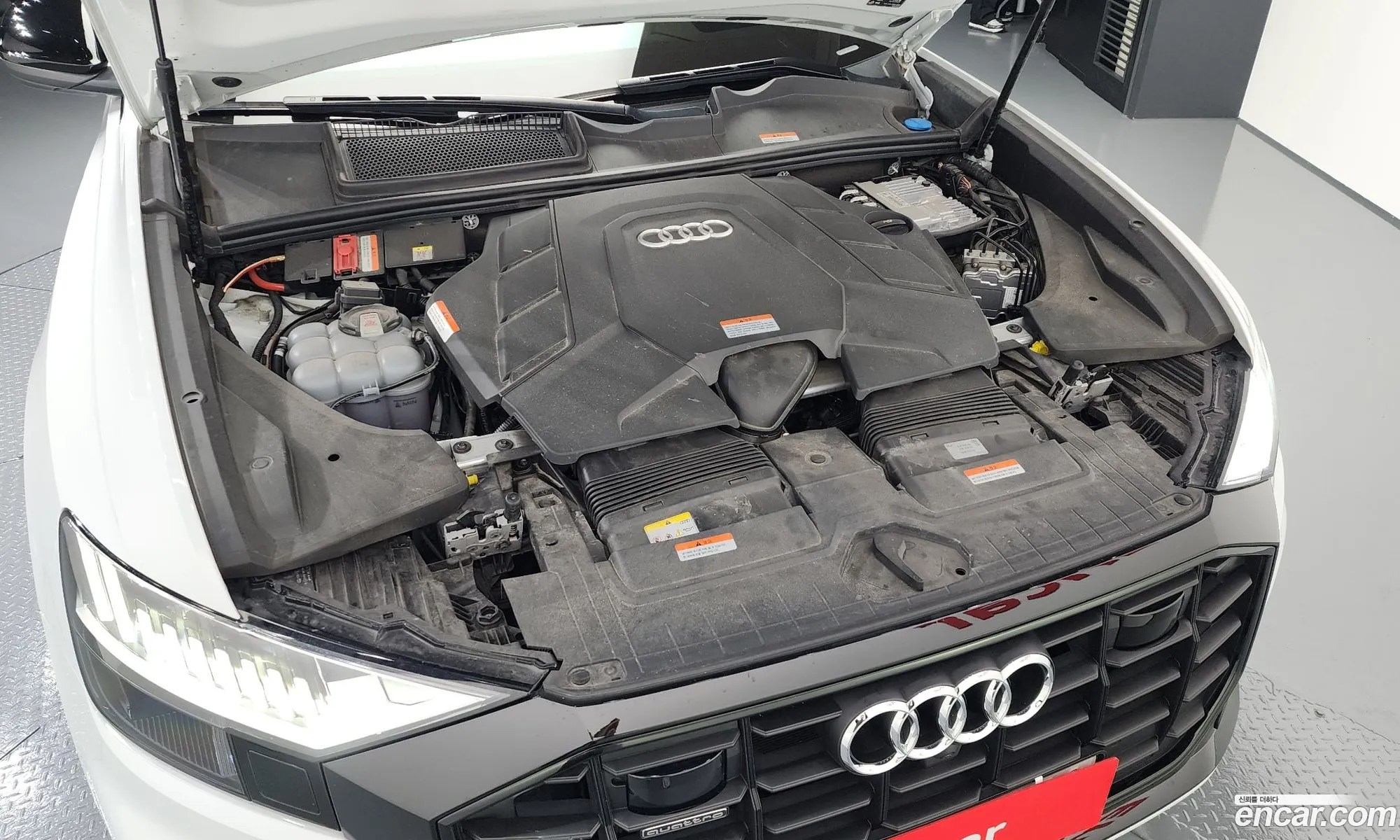 Audi Q8 2023 WAUZZZF1XPD034951 — 5